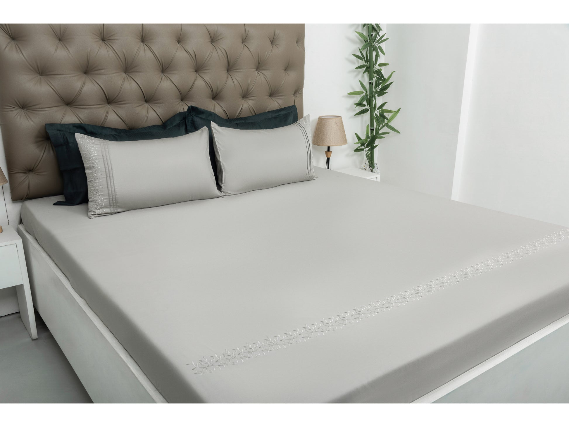 EMBROIDERY BEDSHEET 100% COTTON (3PCS) - Bedding Bliss