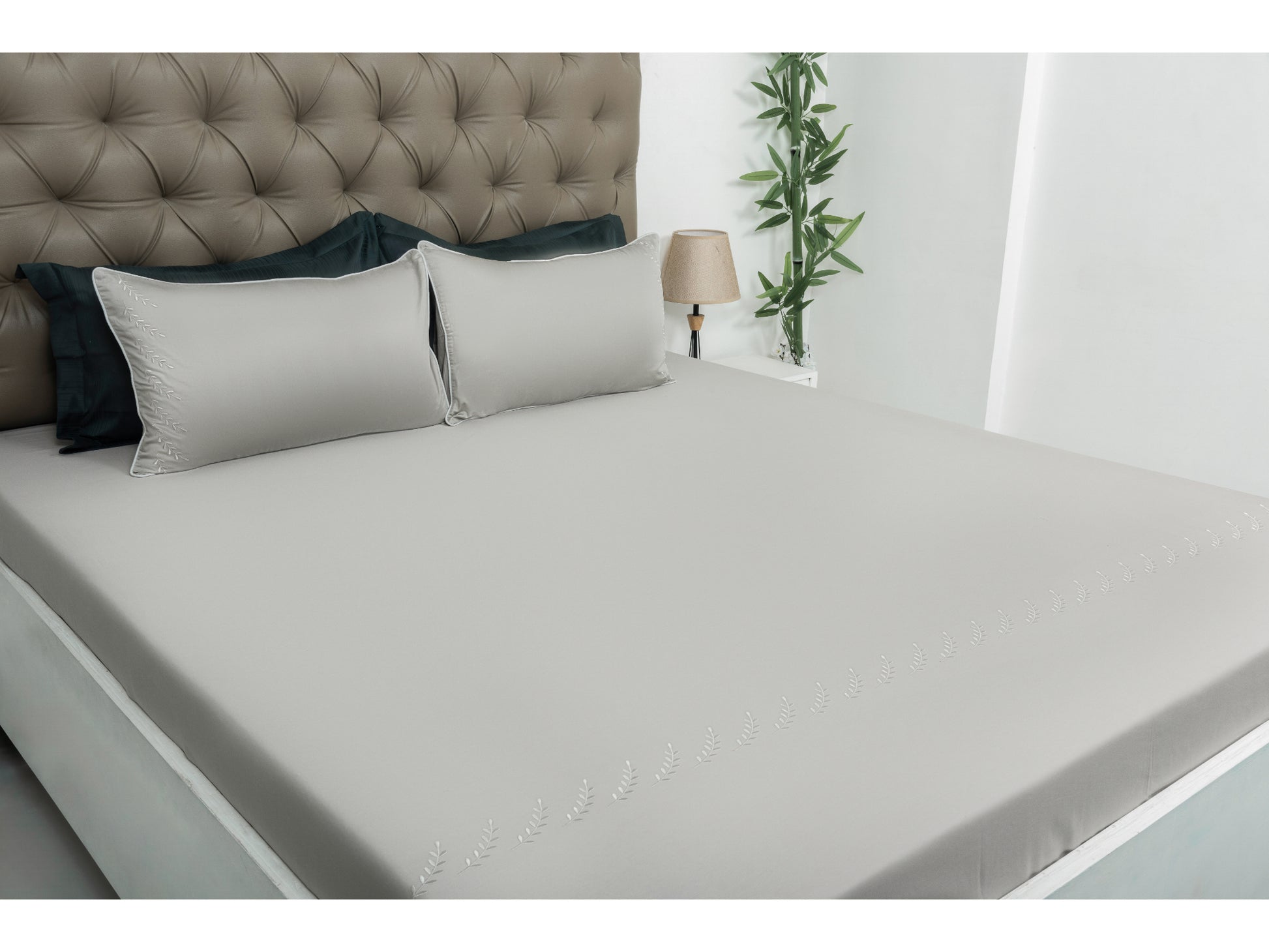 EMBROIDERY BEDSHEET 100% COTTON (3PCS) - Bedding Bliss