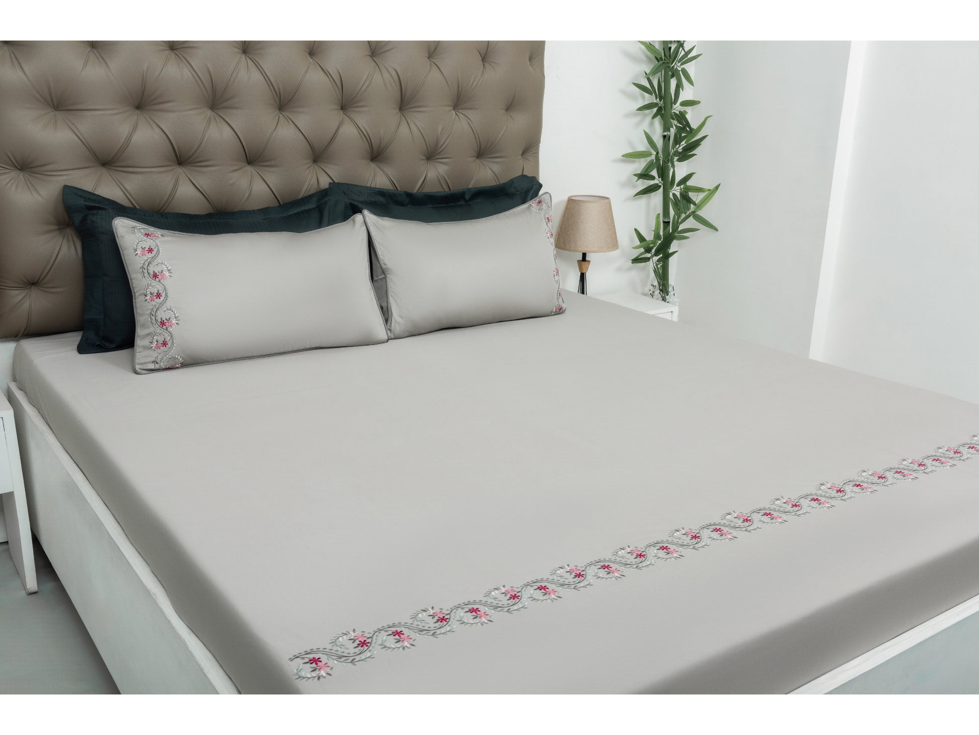 EMBROIDERY BEDSHEET 100% COTTON (3PCS) - Bedding Bliss