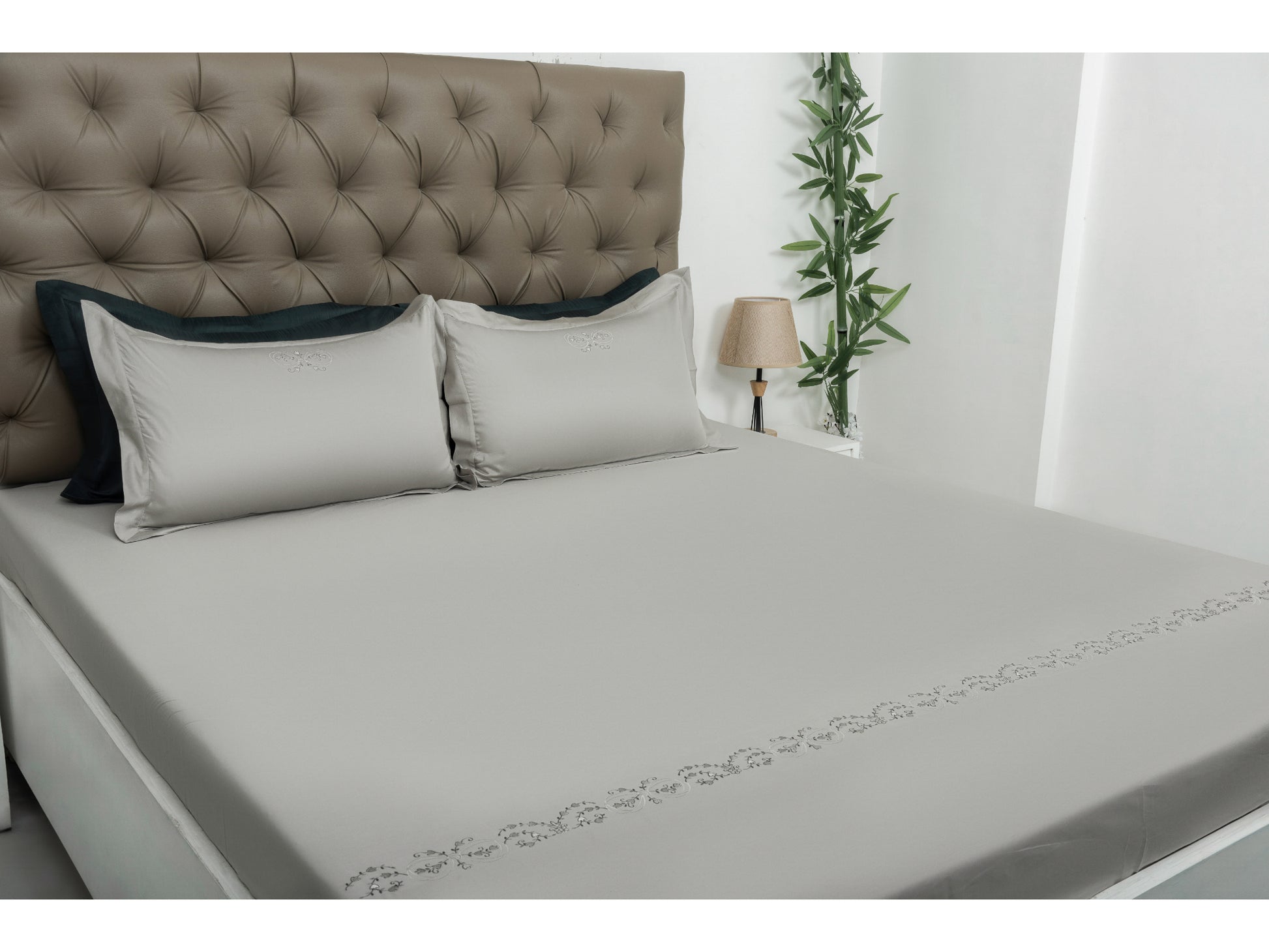 EMBROIDERY BEDSHEET 100% COTTON (3PCS) - Bedding Bliss