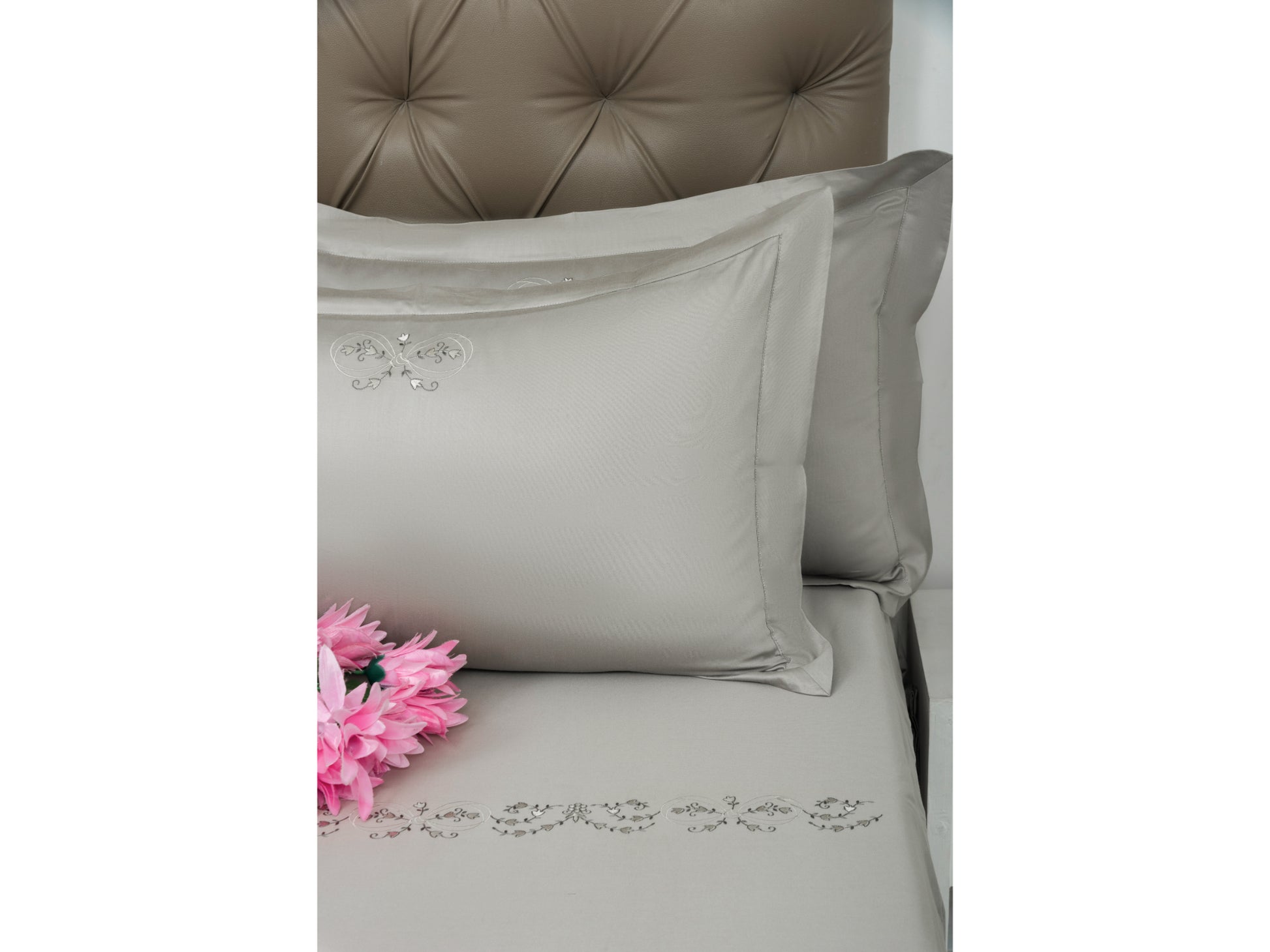 EMBROIDERY BEDSHEET 100% COTTON (3PCS) - Bedding Bliss