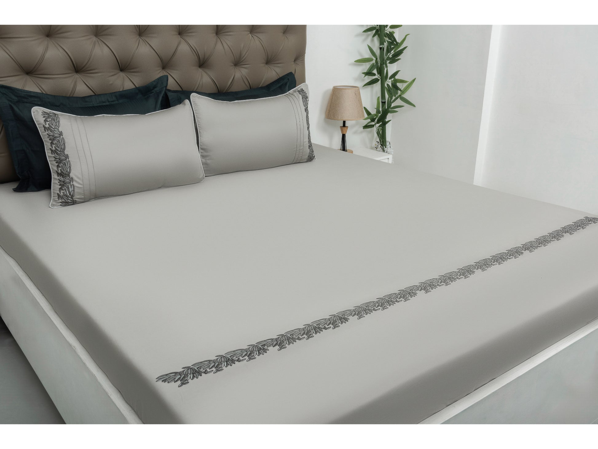 EMBROIDERY BEDSHEET 100% COTTON (3PCS) - Bedding Bliss