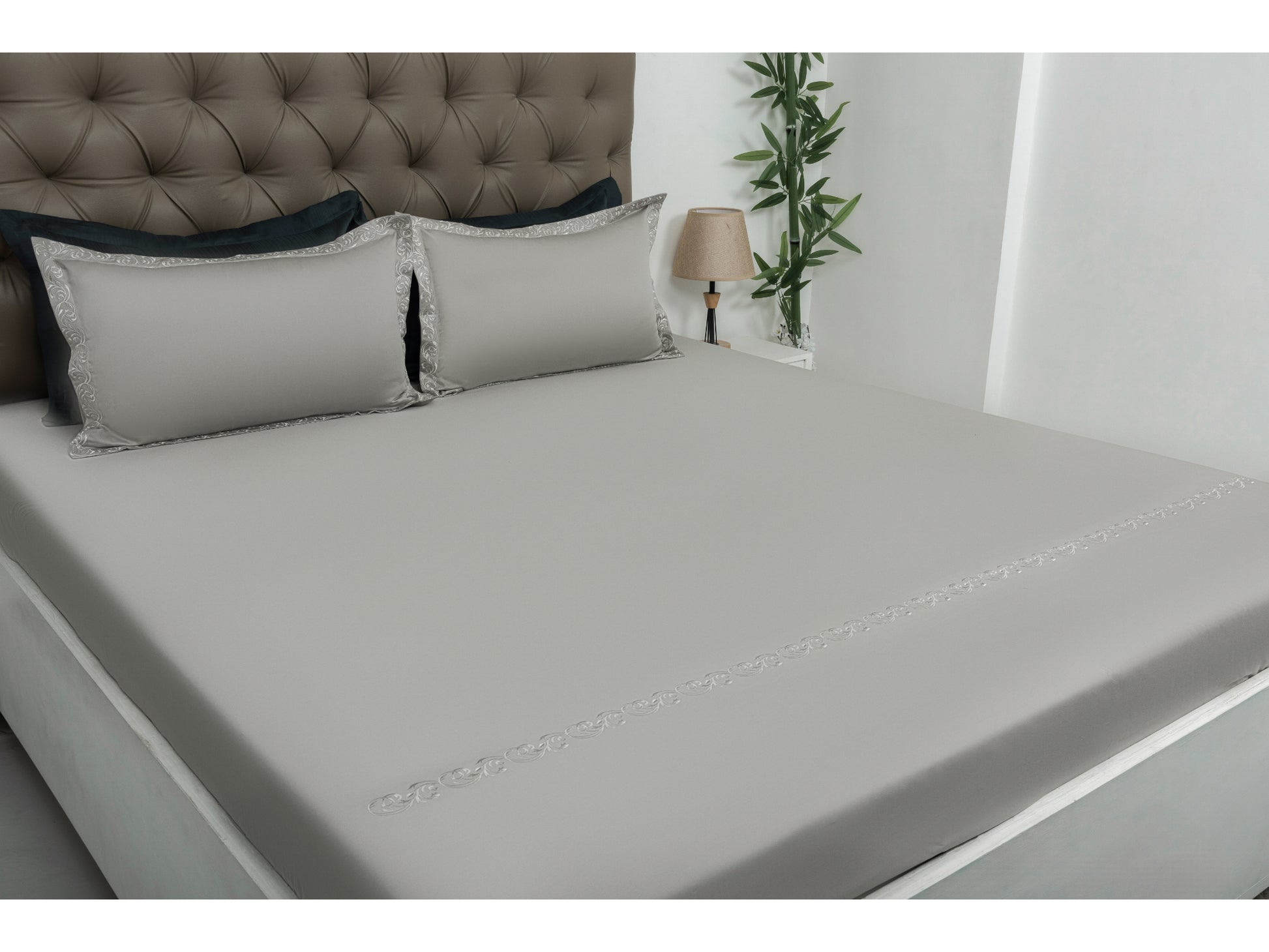 EMBROIDERY BEDSHEET 100% COTTON (3PCS) - Bedding Bliss