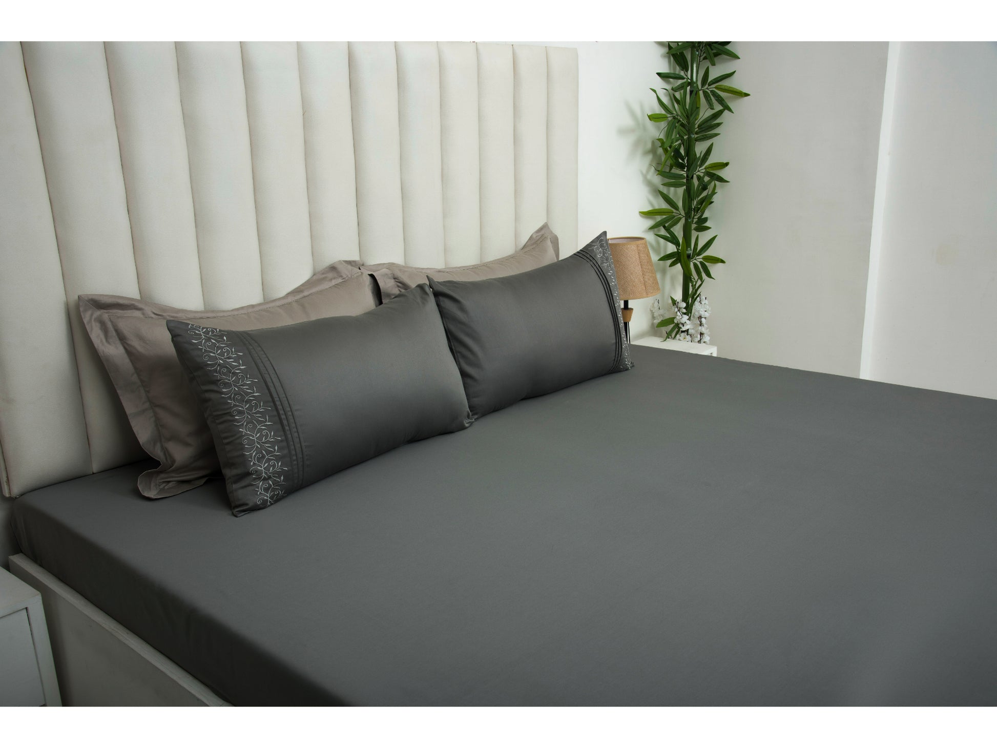 EMBROIDERY BEDSHEET 100% COTTON (3PCS) - Bedding Bliss