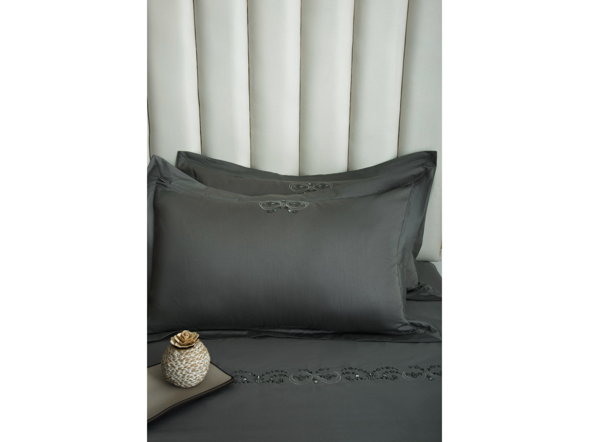 EMBROIDERY BEDSHEET 100% COTTON (3PCS) - Bedding Bliss