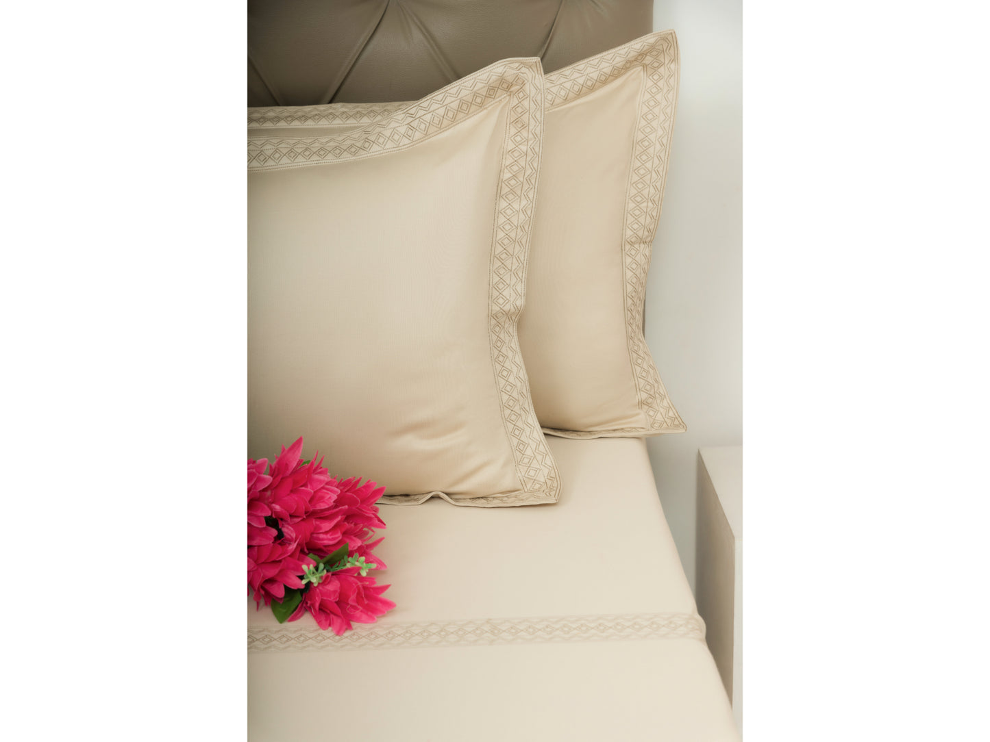 EMBROIDERY BEDSHEET 100% COTTON (3PCS) - Bedding Bliss