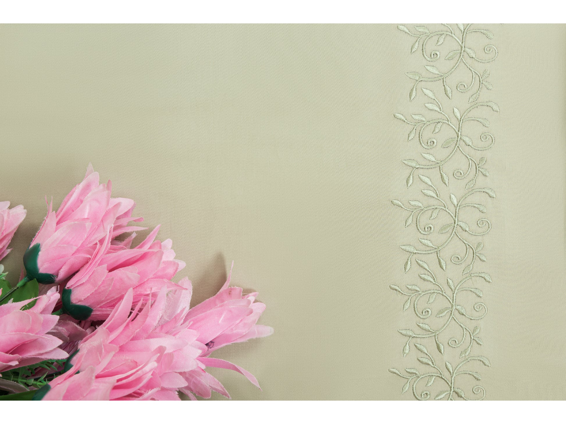 EMBROIDERY BEDSHEET 100% COTTON (3PCS) - Bedding Bliss