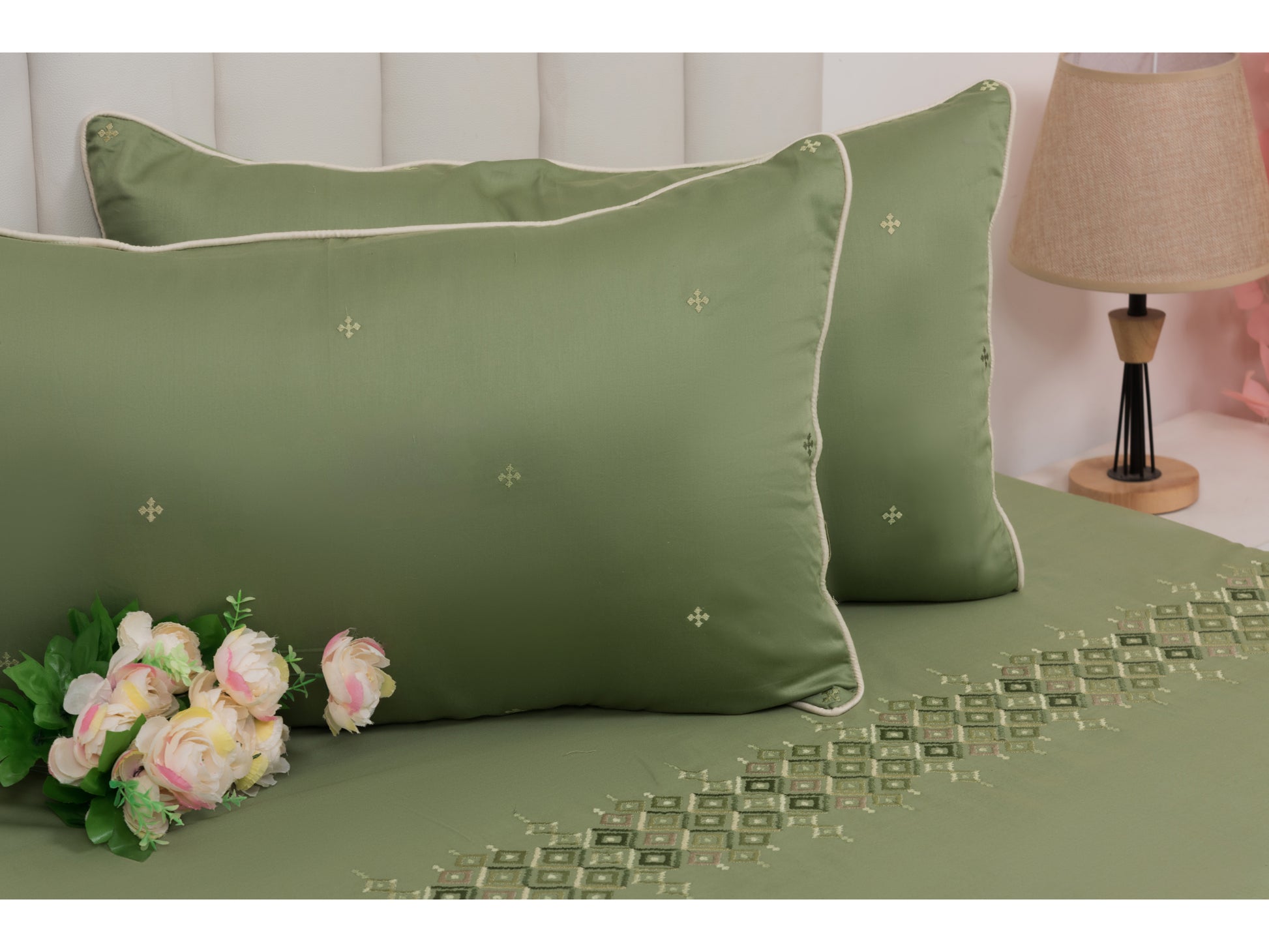 EMBROIDERY BEDSHEET 100% COTTON (3PCS) - Bedding Bliss