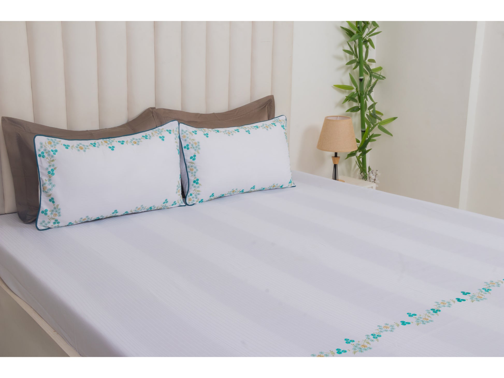 EMBROIDERY BEDSHEET 100% COTTON (3PCS, WHITE) - Bedding Bliss