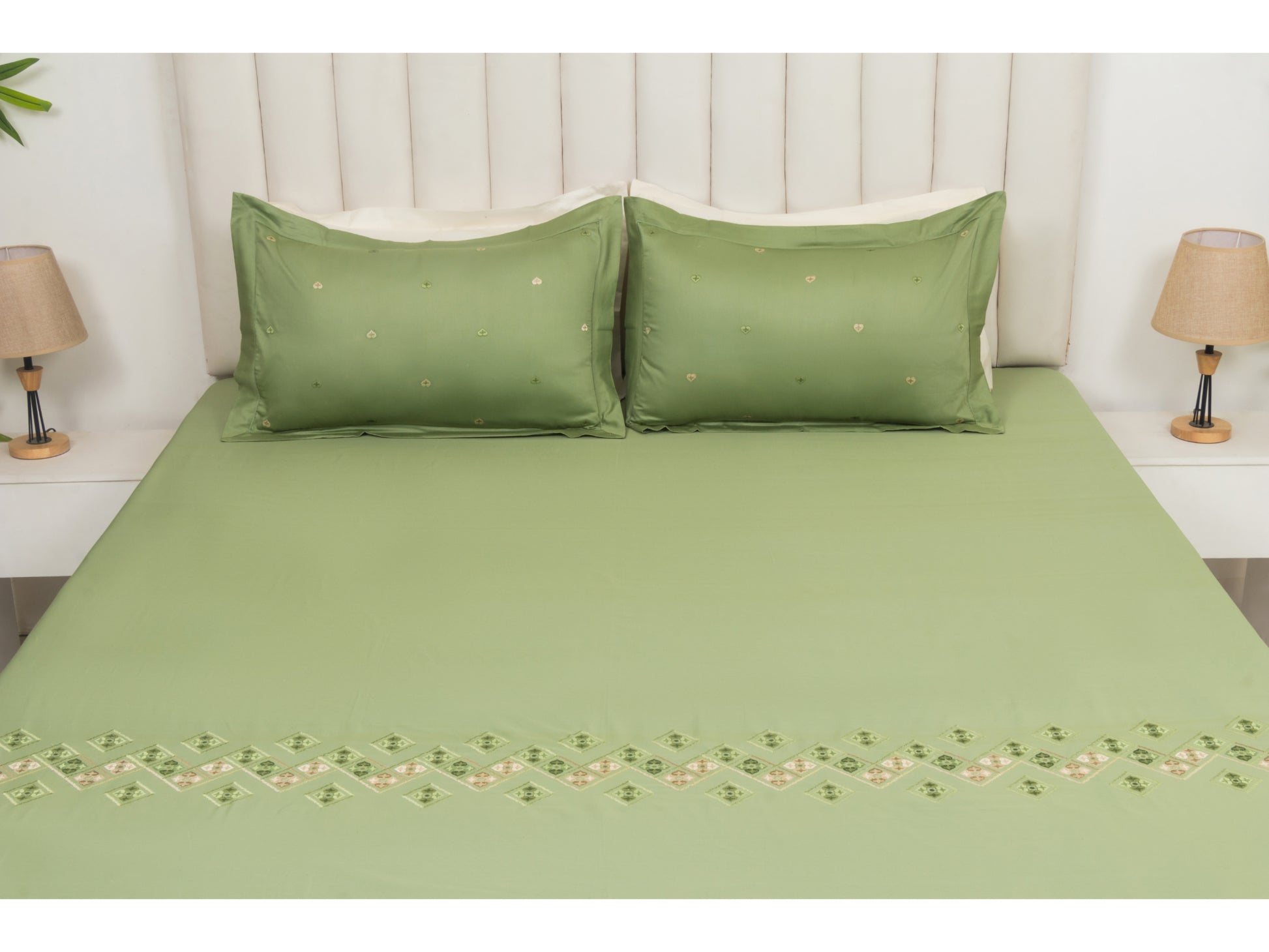 EMBROIDERY BEDSHEET 100% COTTON (3PCS) - Bedding Bliss