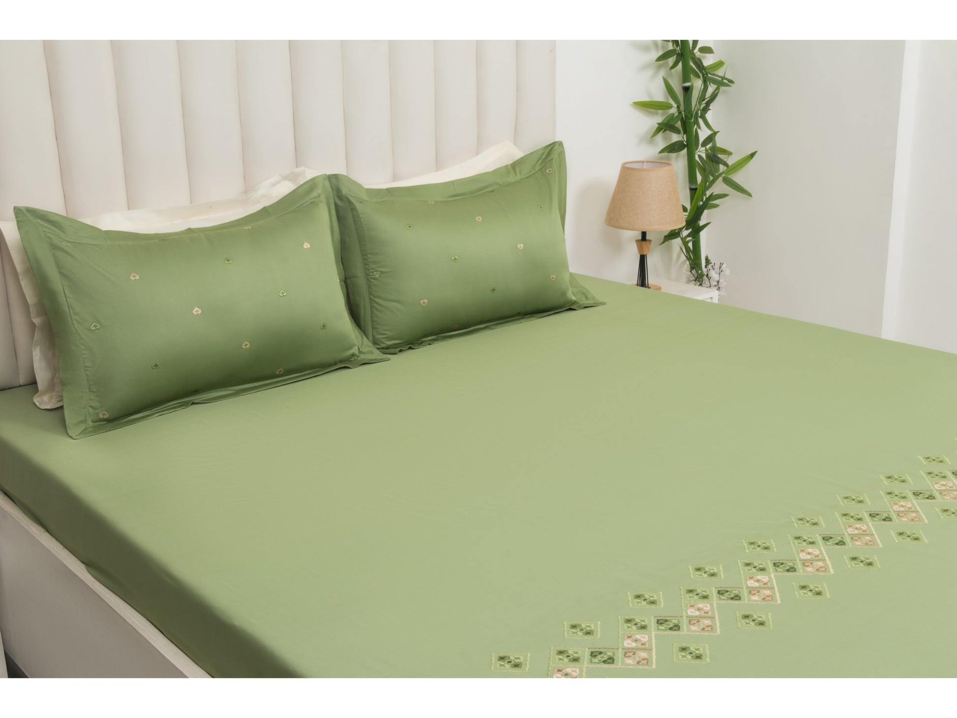 EMBROIDERY BEDSHEET 100% COTTON (3PCS) - Bedding Bliss