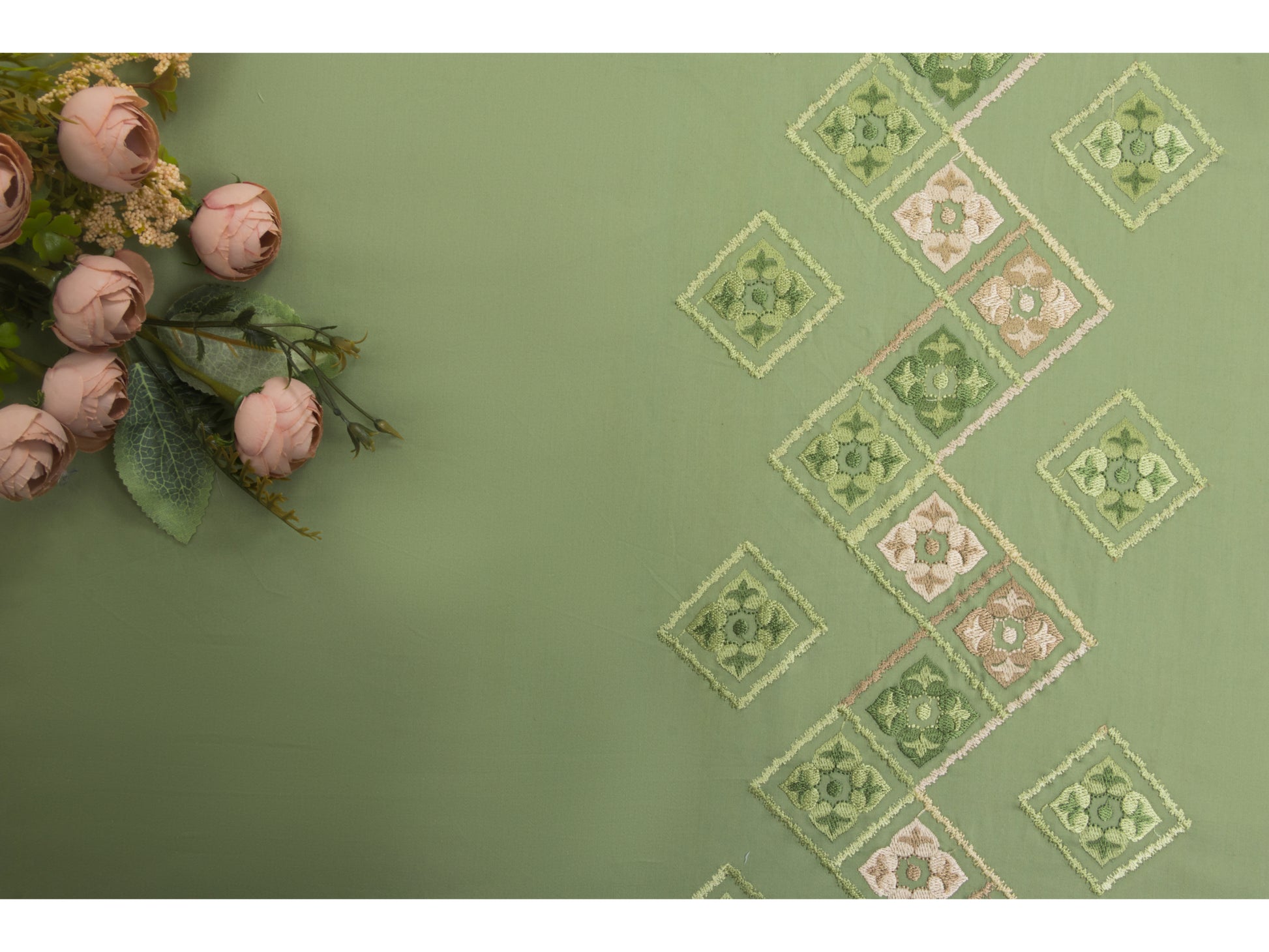 EMBROIDERY BEDSHEET 100% COTTON (3PCS) - Bedding Bliss