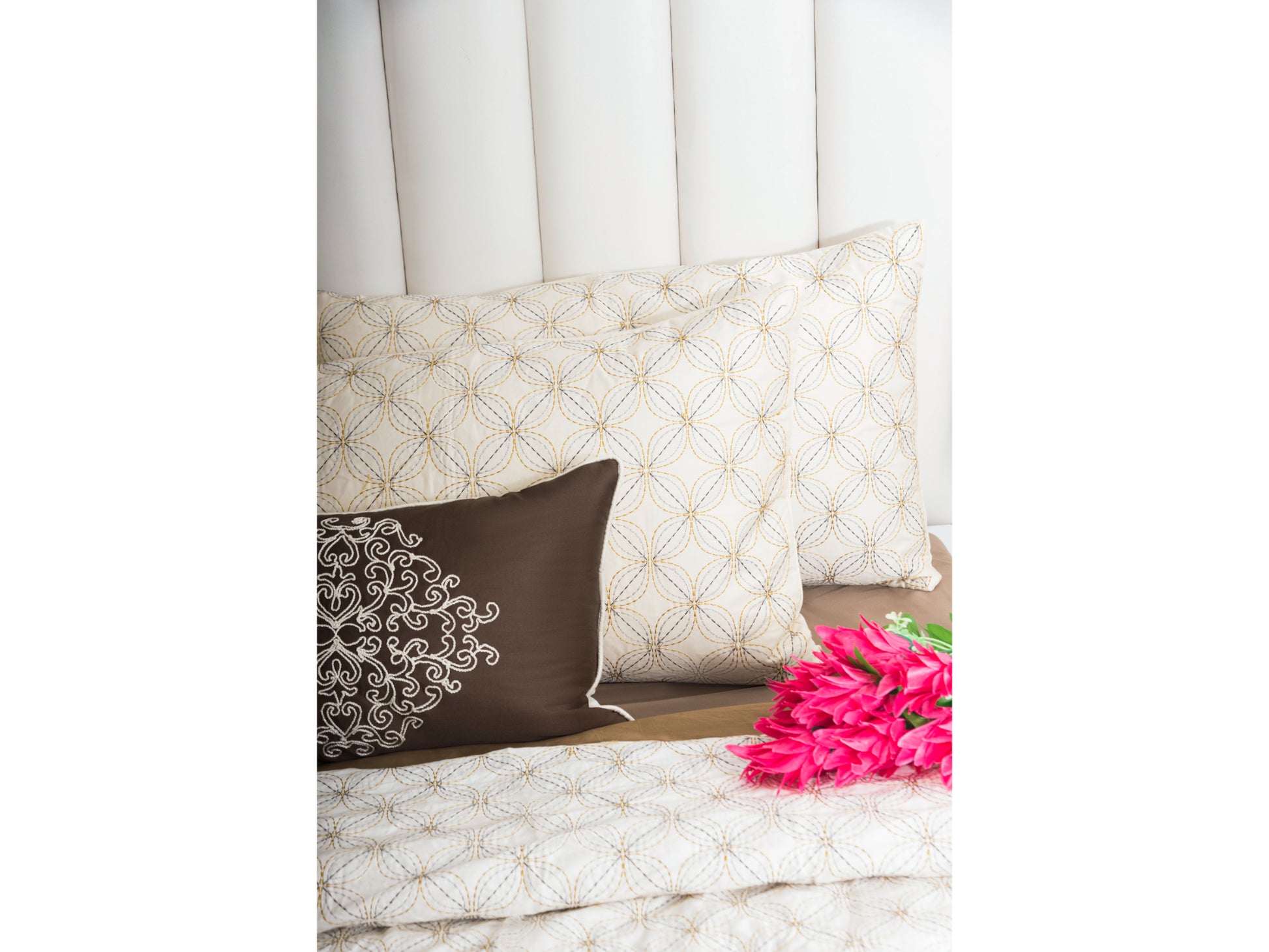 EMBROIDERY BEDDING SET 100% COTTON (9PCS,CREAM) - Bedding Bliss