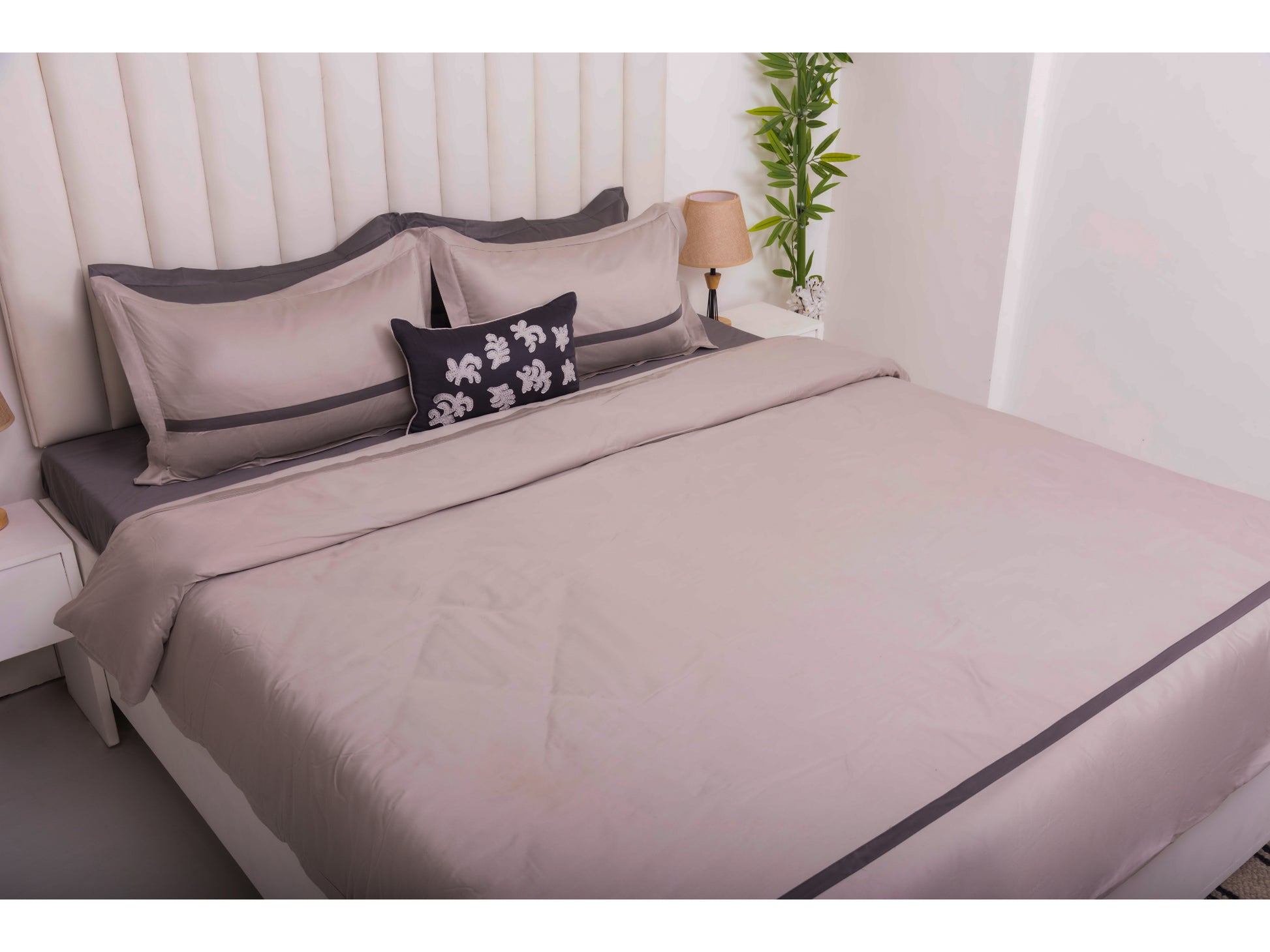 PATCH WORK BEDDING SET 100% COTTON (9 PCS, SILVER GREY) - Bedding Bliss