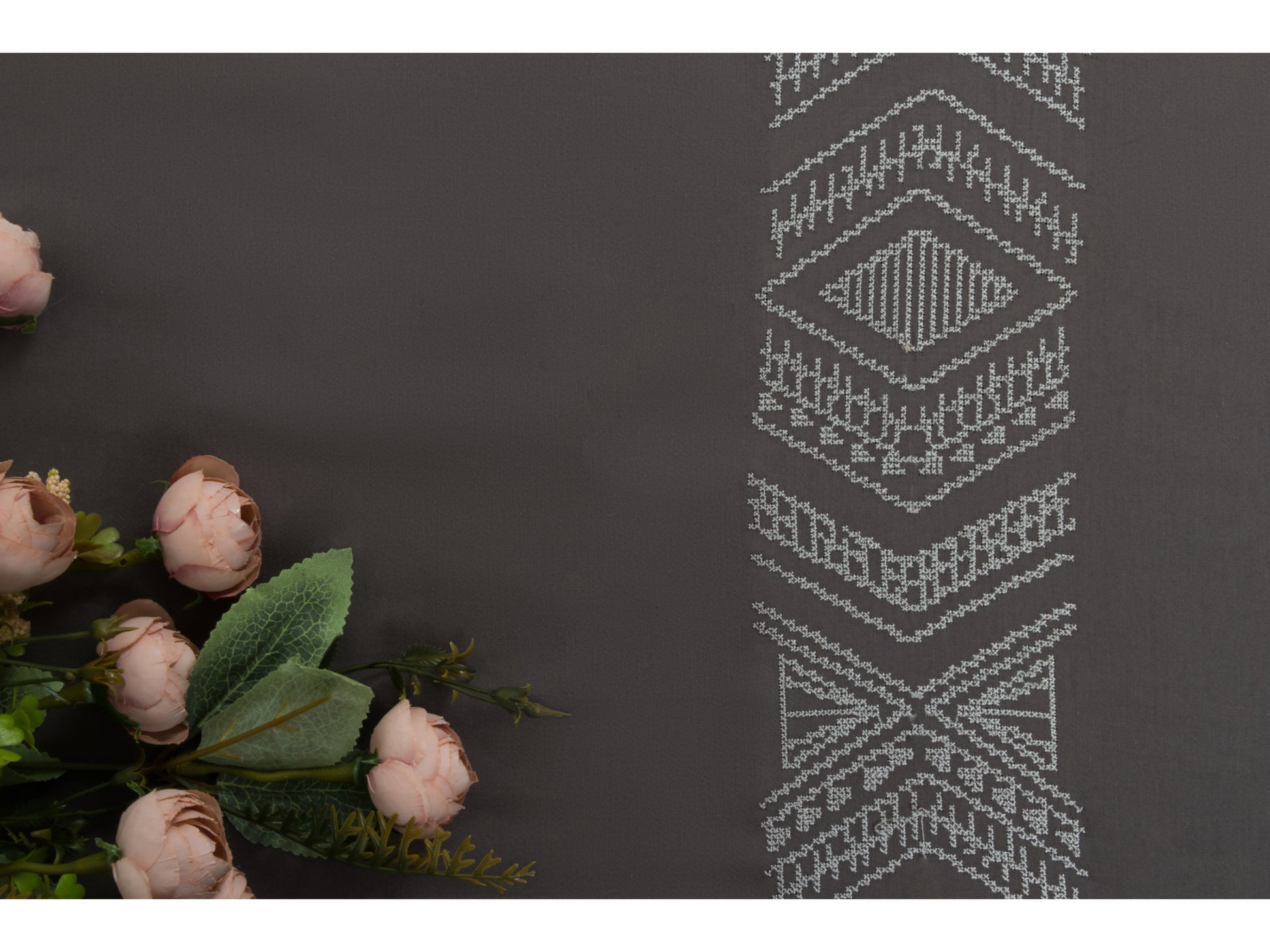 EMBROIDERY BEDSHEET 100% COTTON (3PCS) - Bedding Bliss