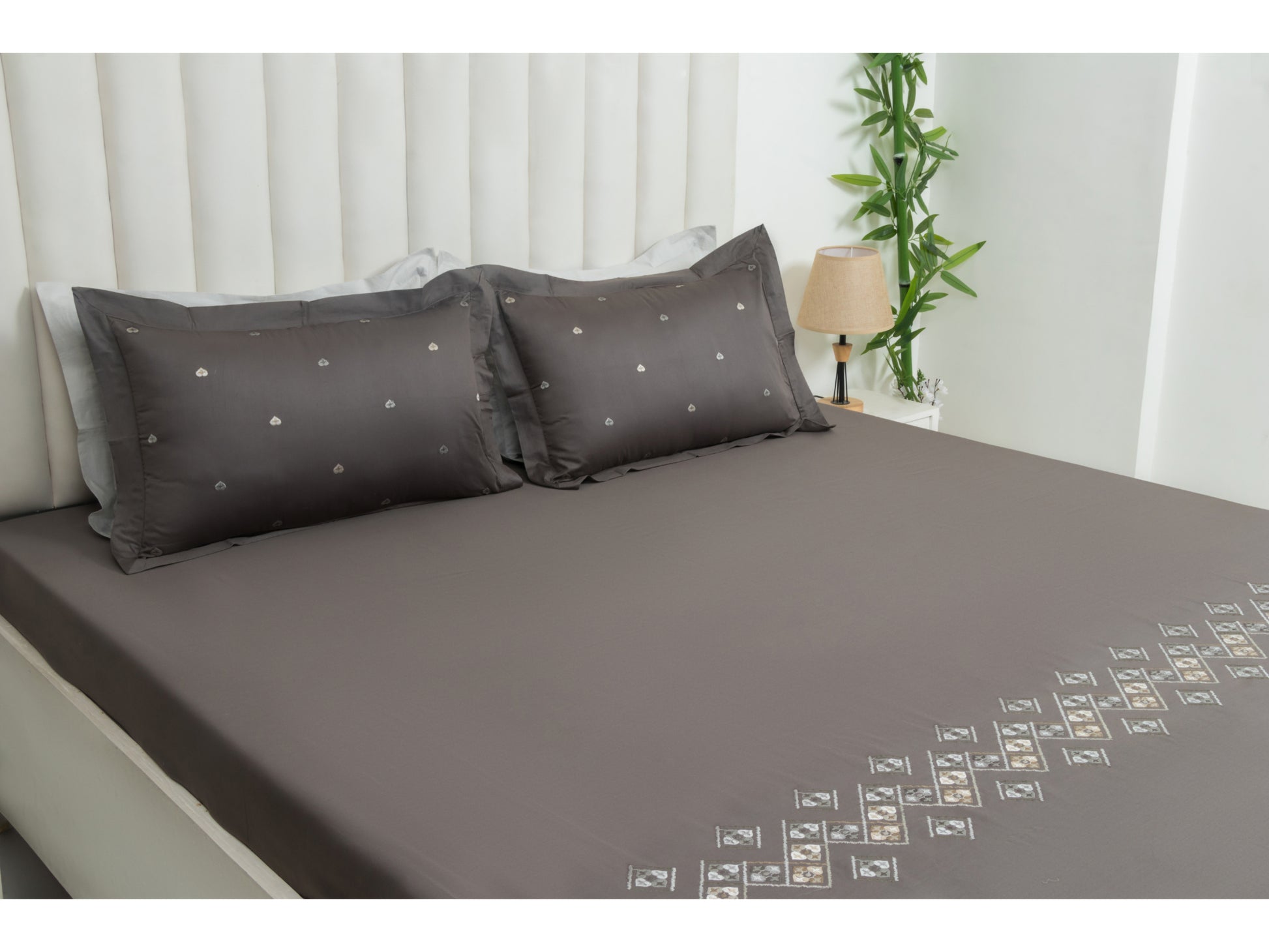 EMBROIDERY BEDSHEET 100% COTTON (3PCS) - Bedding Bliss