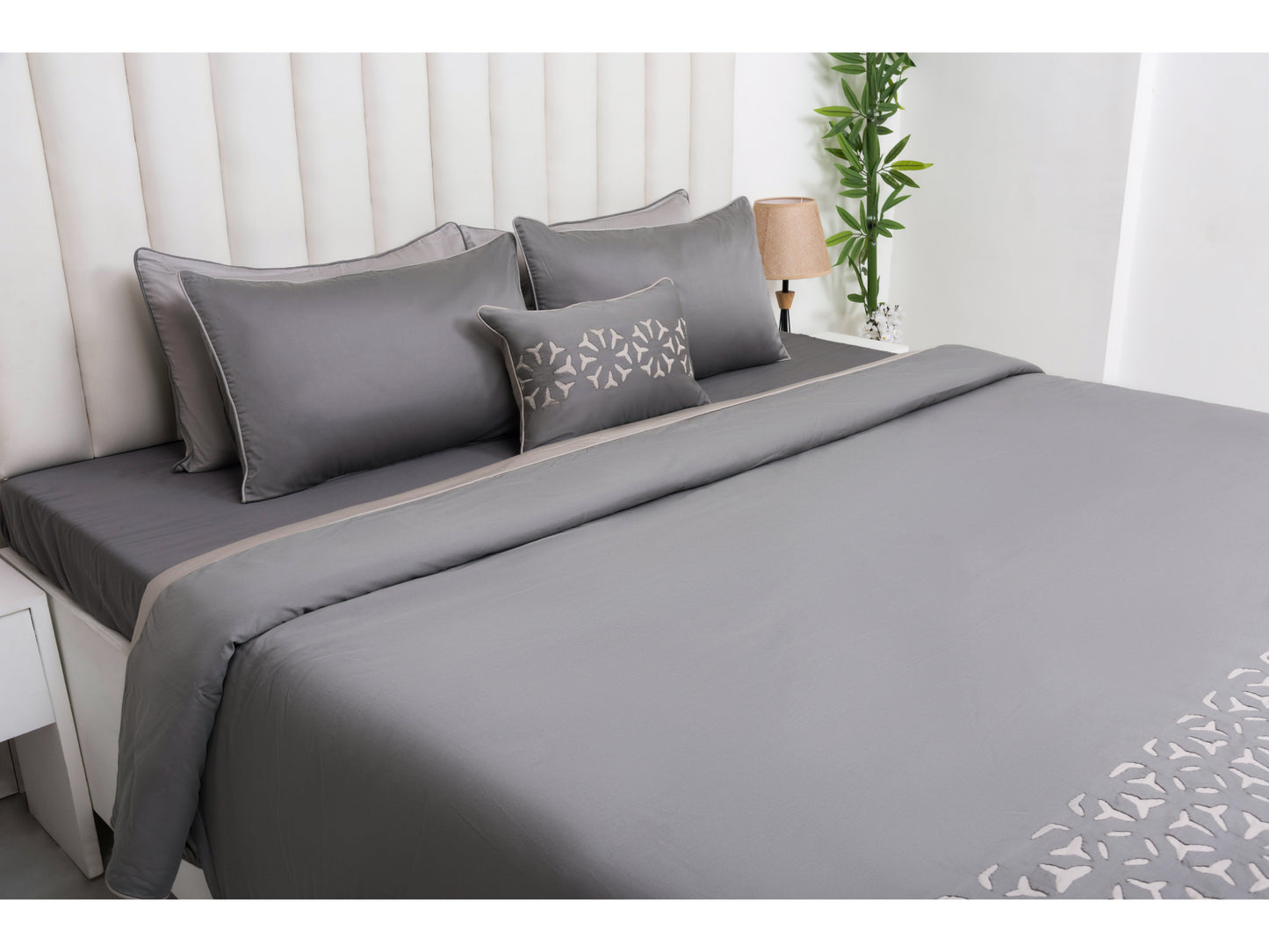 APLIC HAND WORK BEDDING SET 100% COTTON (9 PCS)