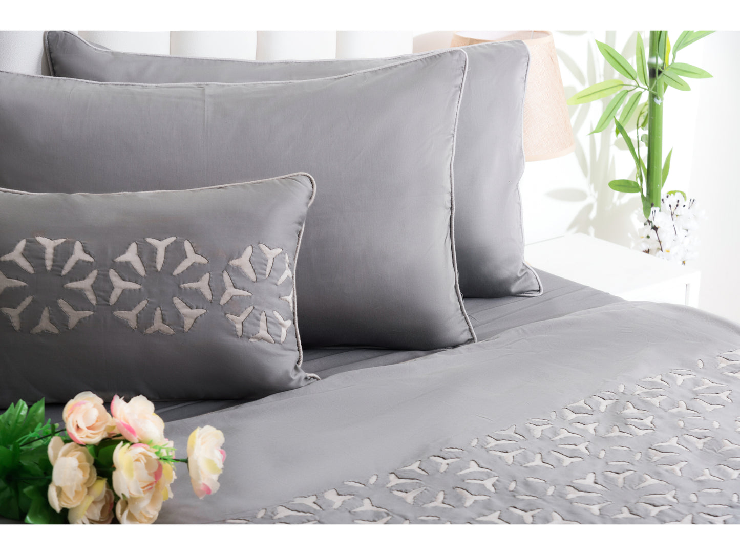 APLIC HAND WORK BEDDING SET 100% COTTON (9 PCS)