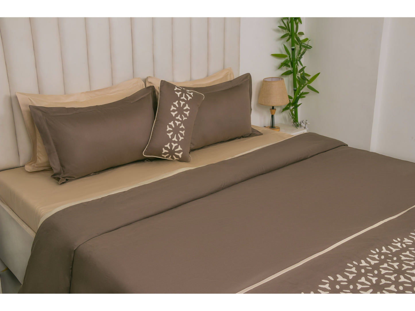 APLIC HAND WORK BEDDING SET 100% COTTON (9 PCS)
