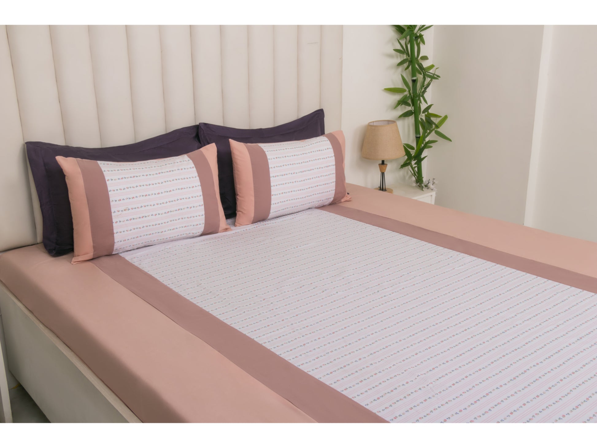 PRINTED WITH PATCH WORK 100% COTTON BEDSHEET (3PCS, PINK) - Bedding Bliss