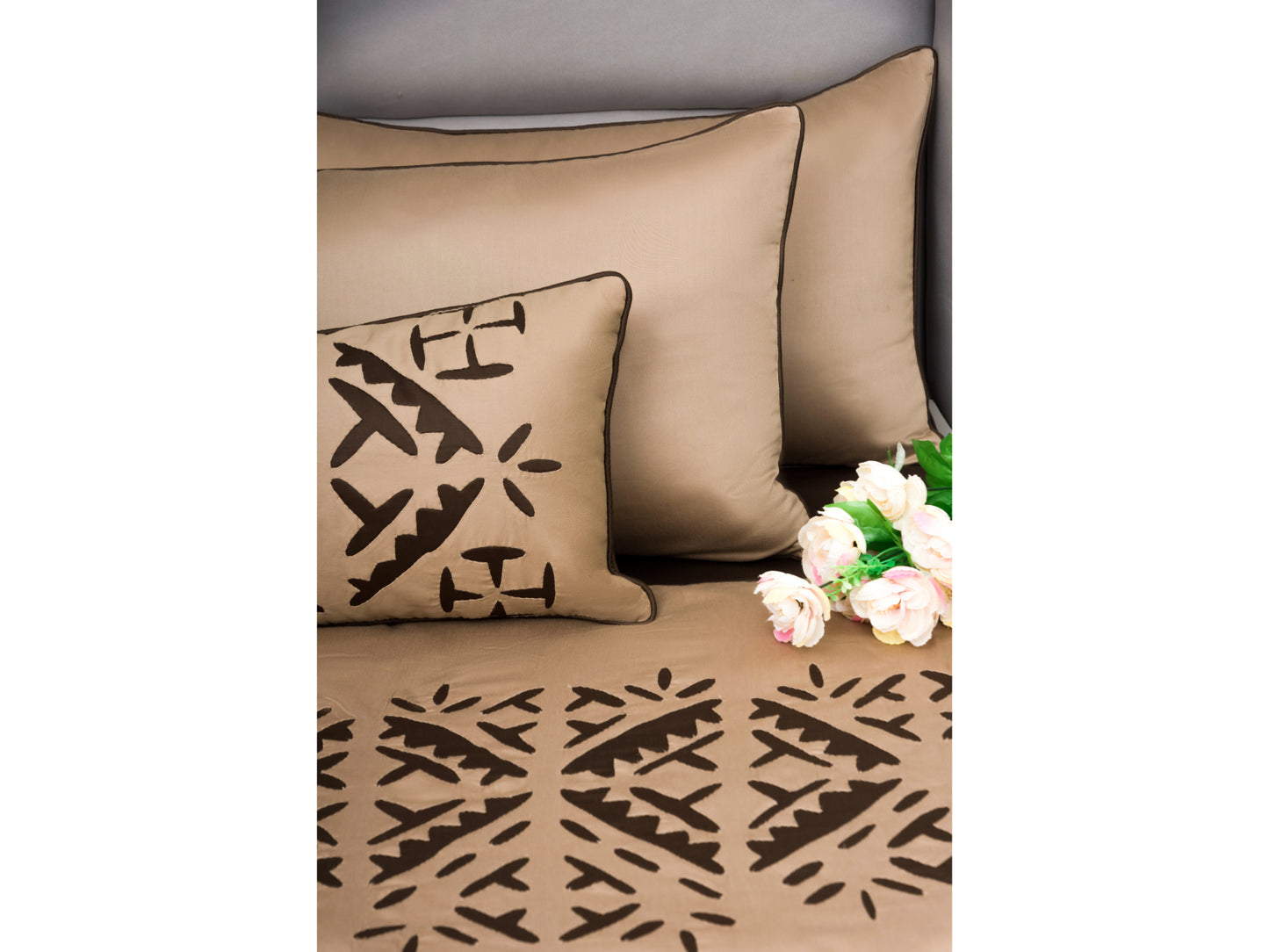 APLIC HAND WORK BEDDING SET 100% COTTON (TAUPE,9 PCS)