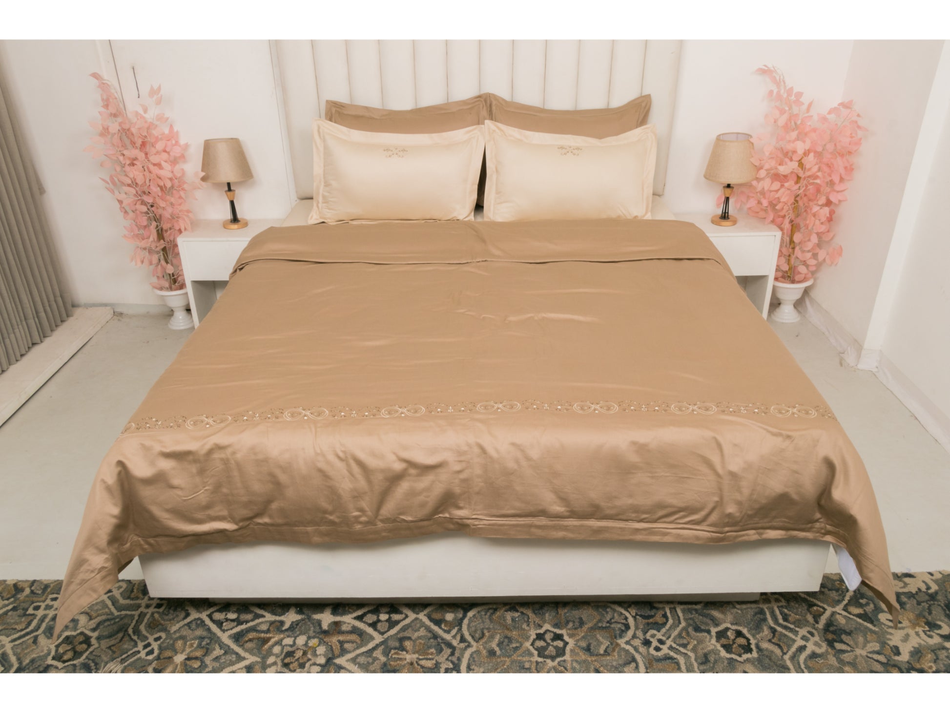 BEDSHEET WITH DOHOR SET 100% COTTON (4 PCS, PEARL WITH TAUPE) - Bedding Bliss