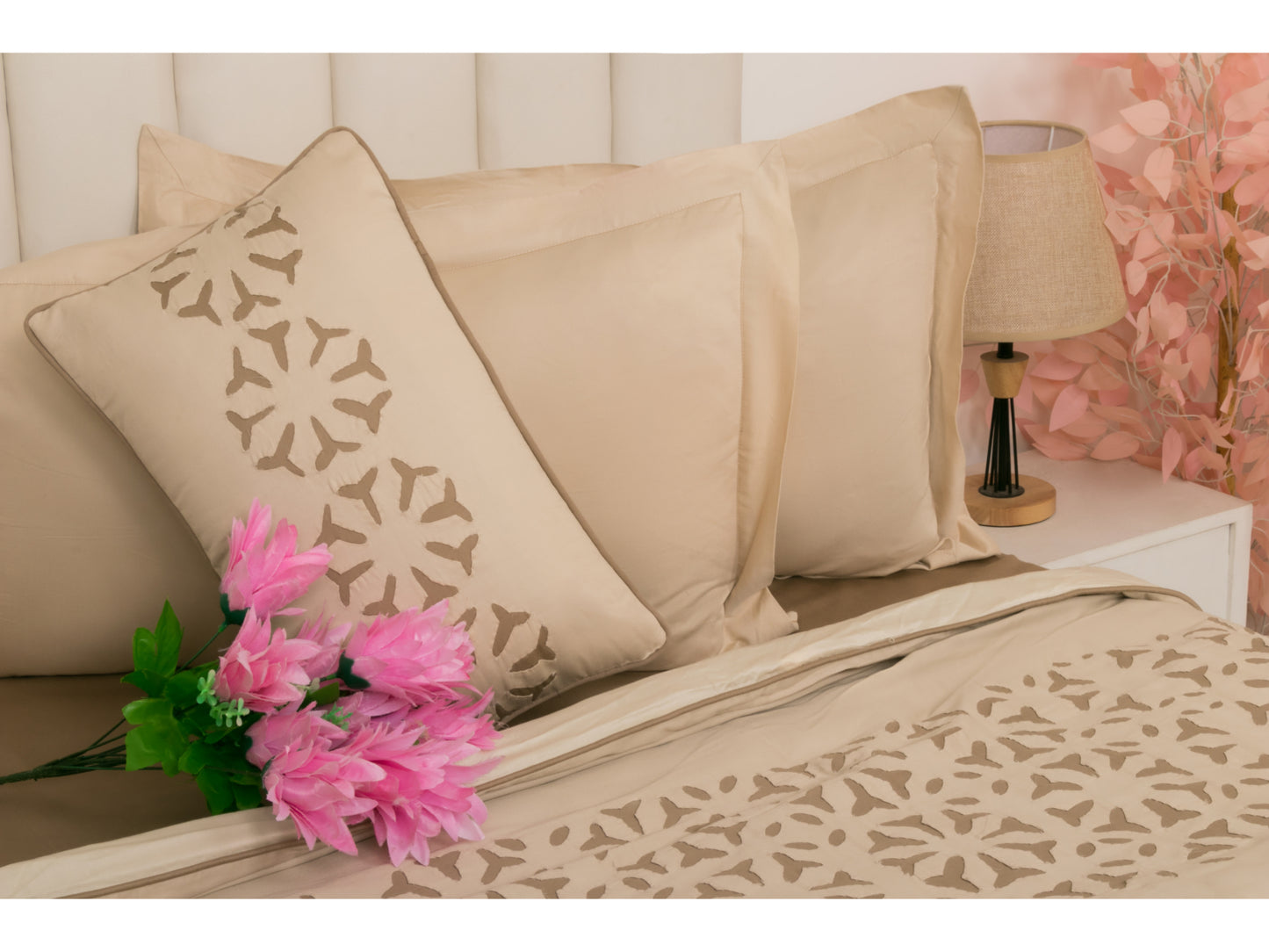 APLIC HAND WORK BEDDING SET 100% COTTON (9 PCS)