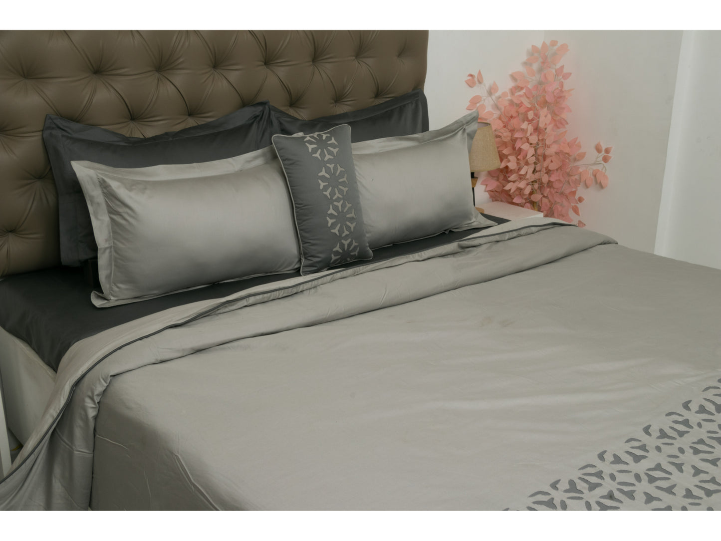 APLIC HAND WORK BEDDING SET 100% COTTON (9 PCS)