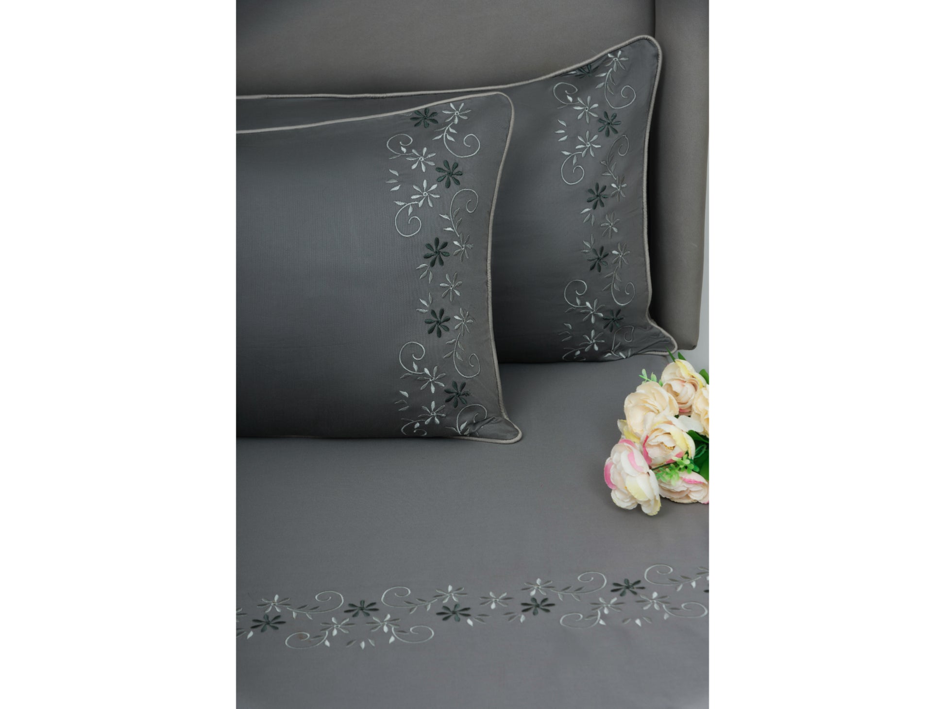 EMBROIDERY BEDSHEET 100% COTTON (3PCS) - Bedding Bliss