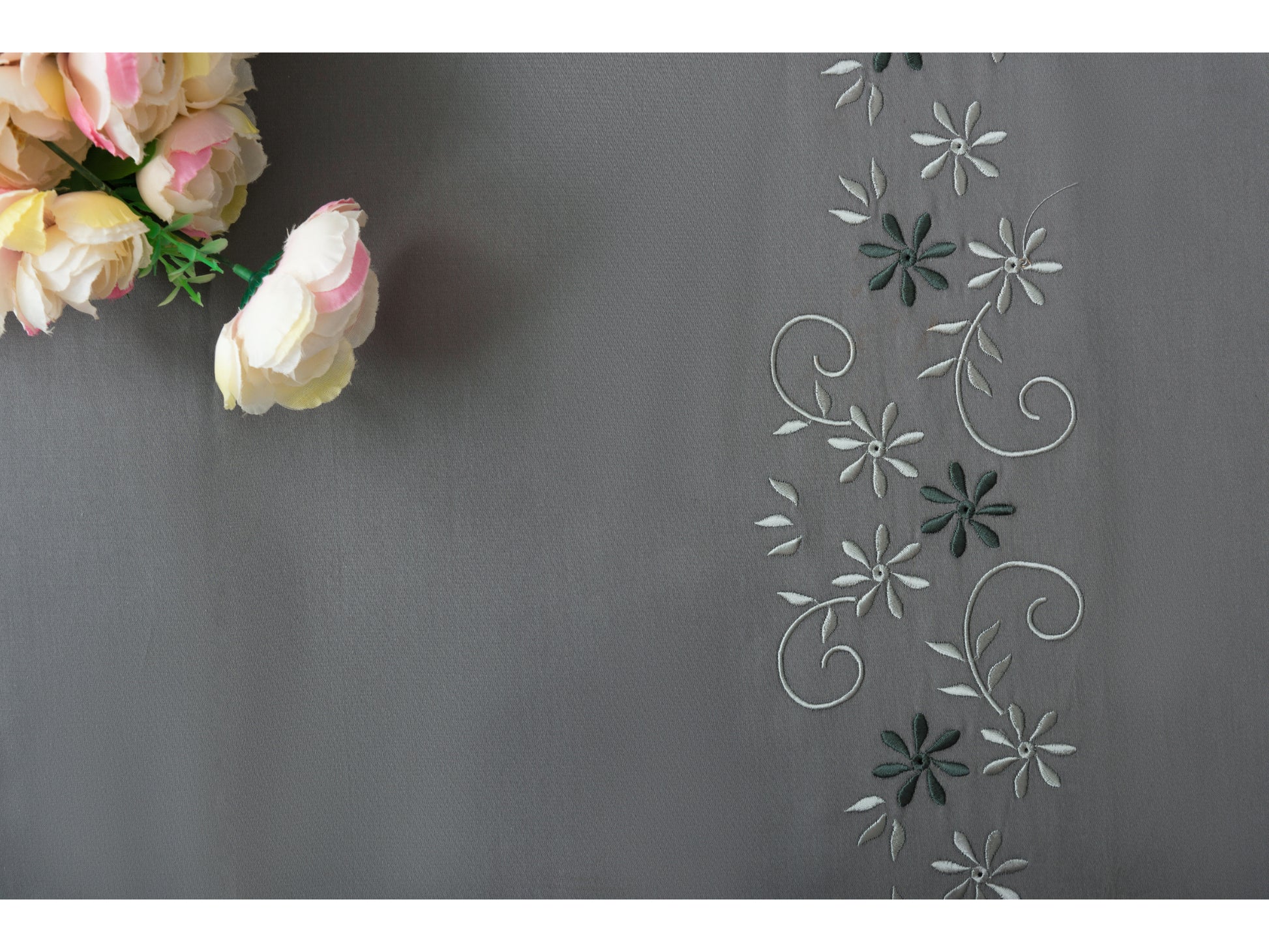 EMBROIDERY BEDSHEET 100% COTTON (3PCS) - Bedding Bliss