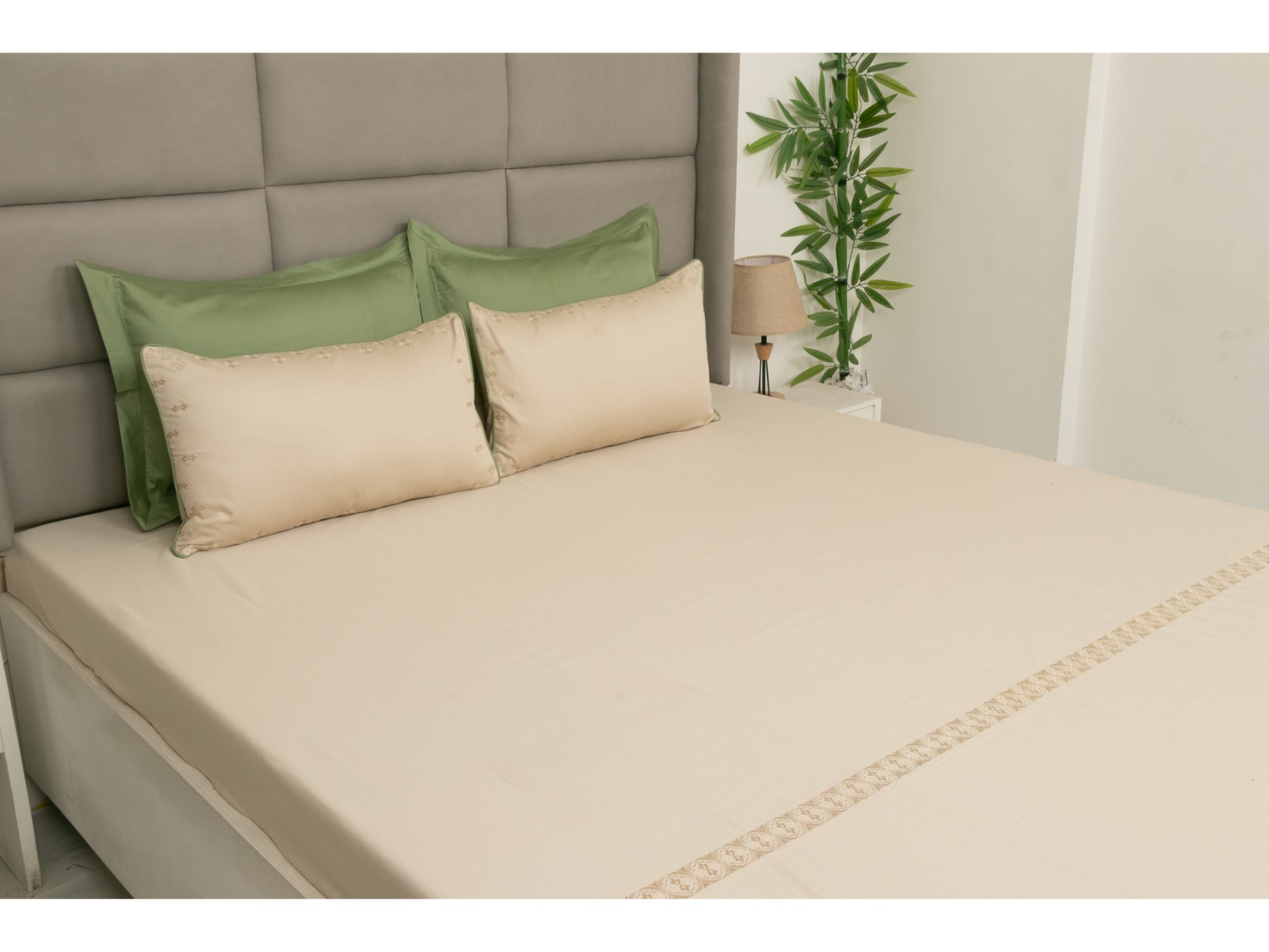 EMBROIDERY BEDSHEET 100% COTTON (3PCS) - Bedding Bliss