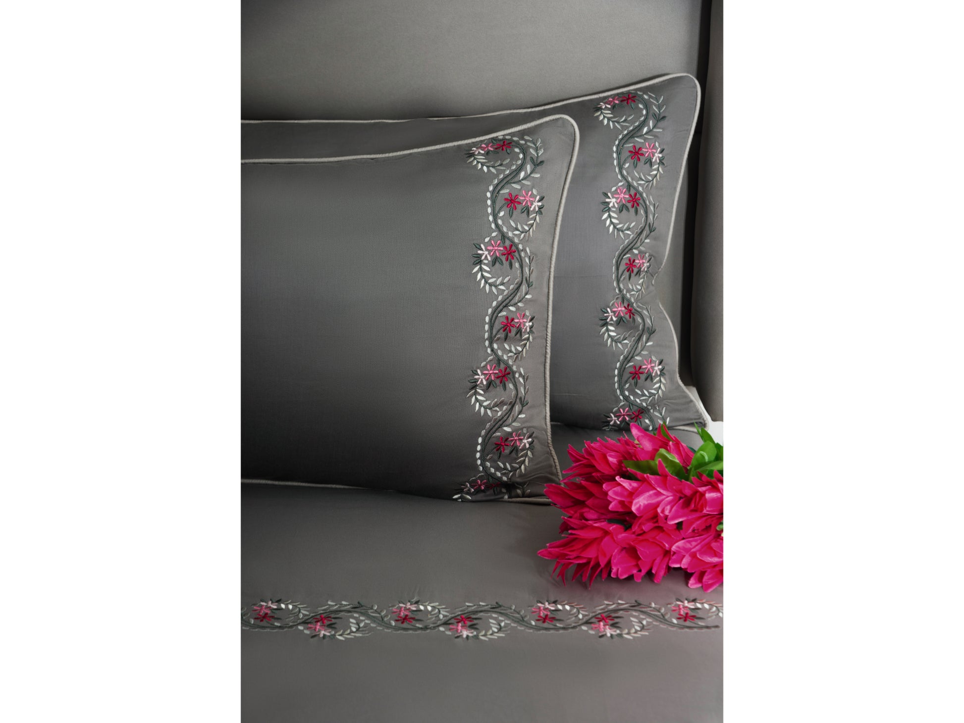 EMBROIDERY BEDSHEET 100% COTTON (3PCS) - Bedding Bliss