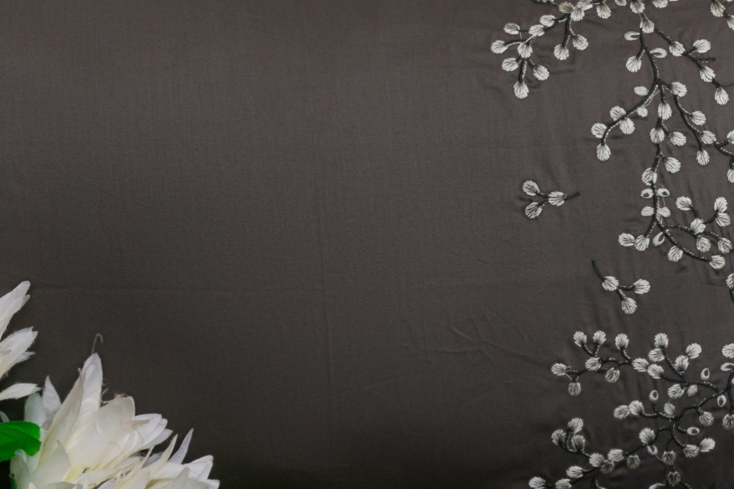 EMBROIDERY BEDSHEET 100% COTTON (3PCS)