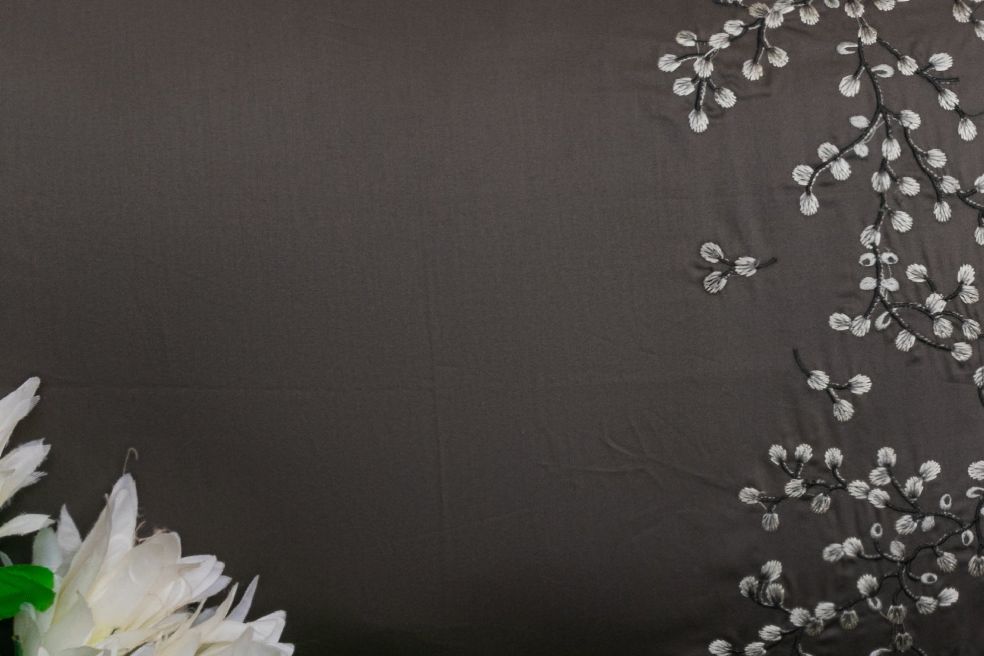 EMBROIDERY BEDSHEET 100% COTTON (3PCS) - Bedding Bliss