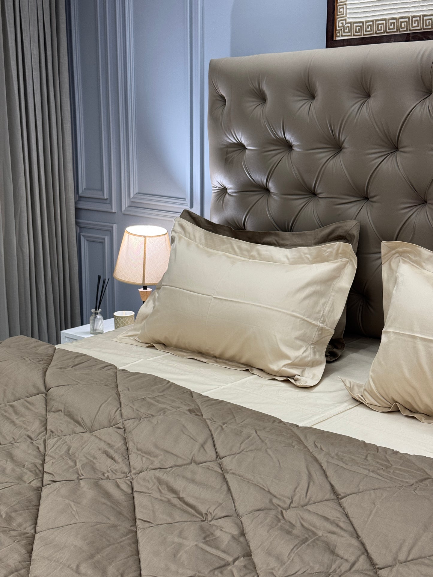 PREMIUM BEDSHEET WITH COMFORTER SET (DESSERT, 6 PCS)