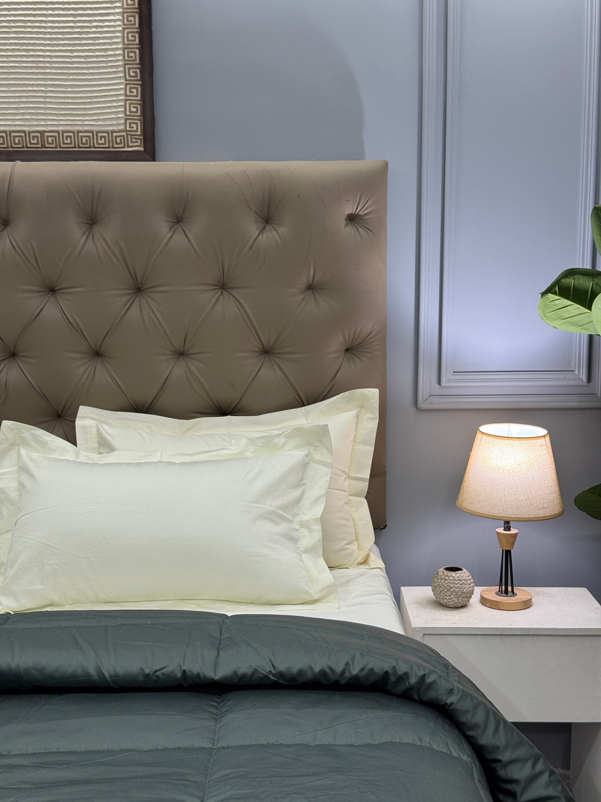 PREMIUM BEDSHEET WITH COMFORTER SET (OCEAN GREEN, 6 PCS) - Bedding Bliss