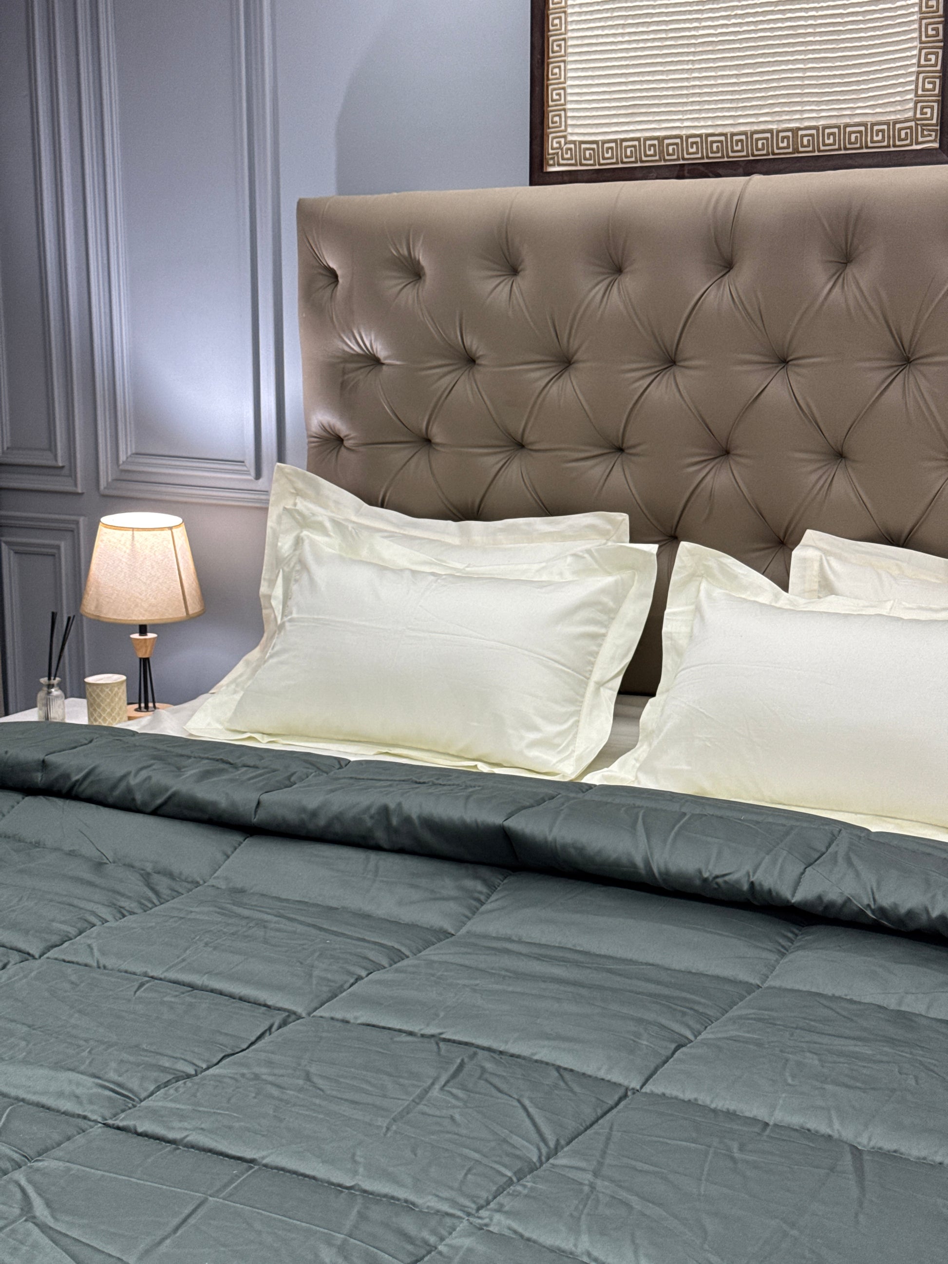 PREMIUM BEDSHEET WITH COMFORTER SET (OCEAN GREEN, 6 PCS) - Bedding Bliss