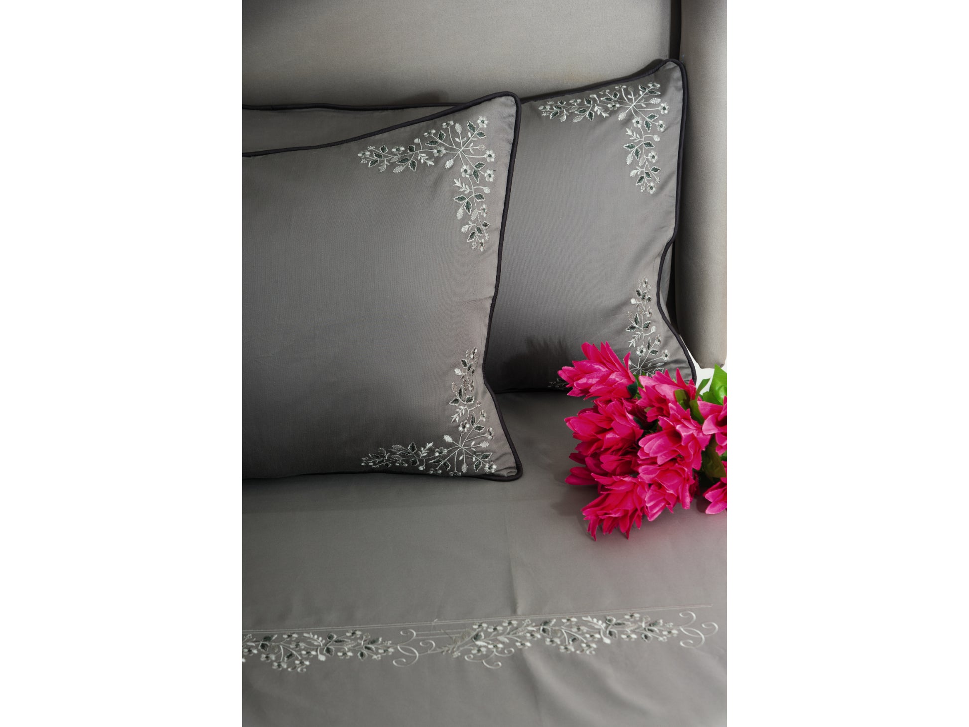 EMBROIDERY BEDSHEET 100% COTTON (3PCS) - Bedding Bliss