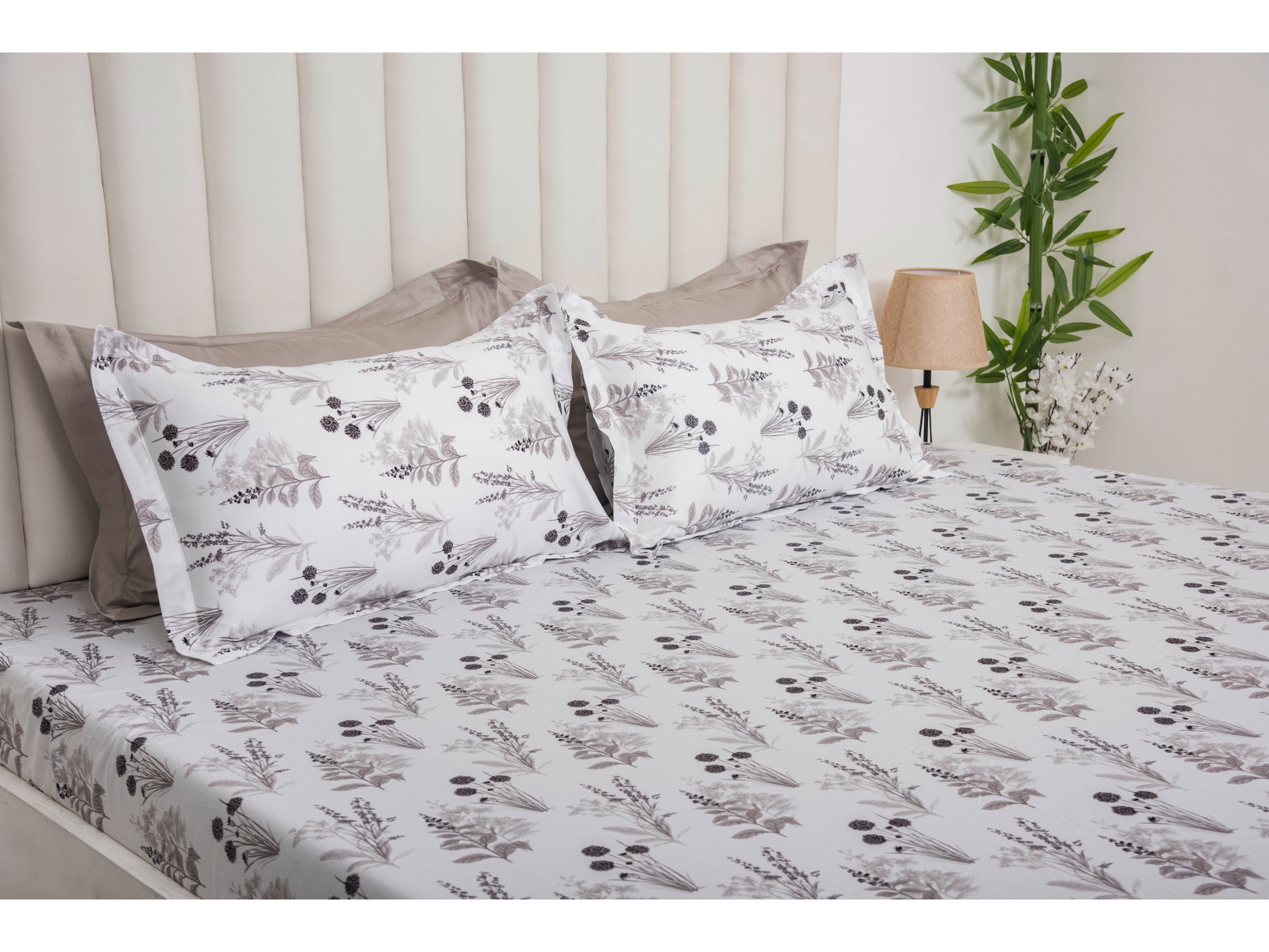 GUARANTEED PRINTED BEDSHEET 100% COTTON (3PCS,WHITE) - Bedding Bliss