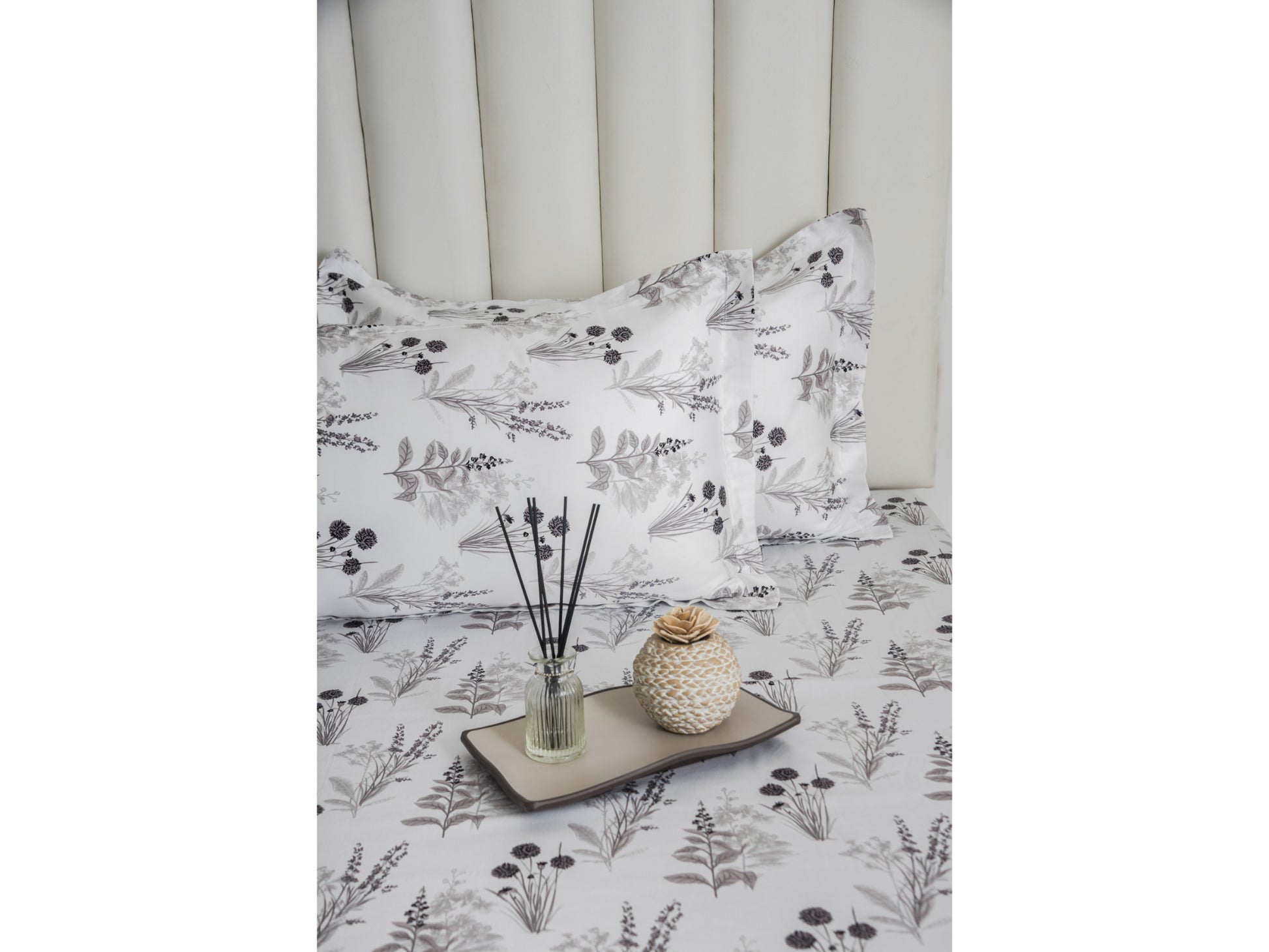 GUARANTEED PRINTED BEDSHEET 100% COTTON (3PCS,WHITE) - Bedding Bliss