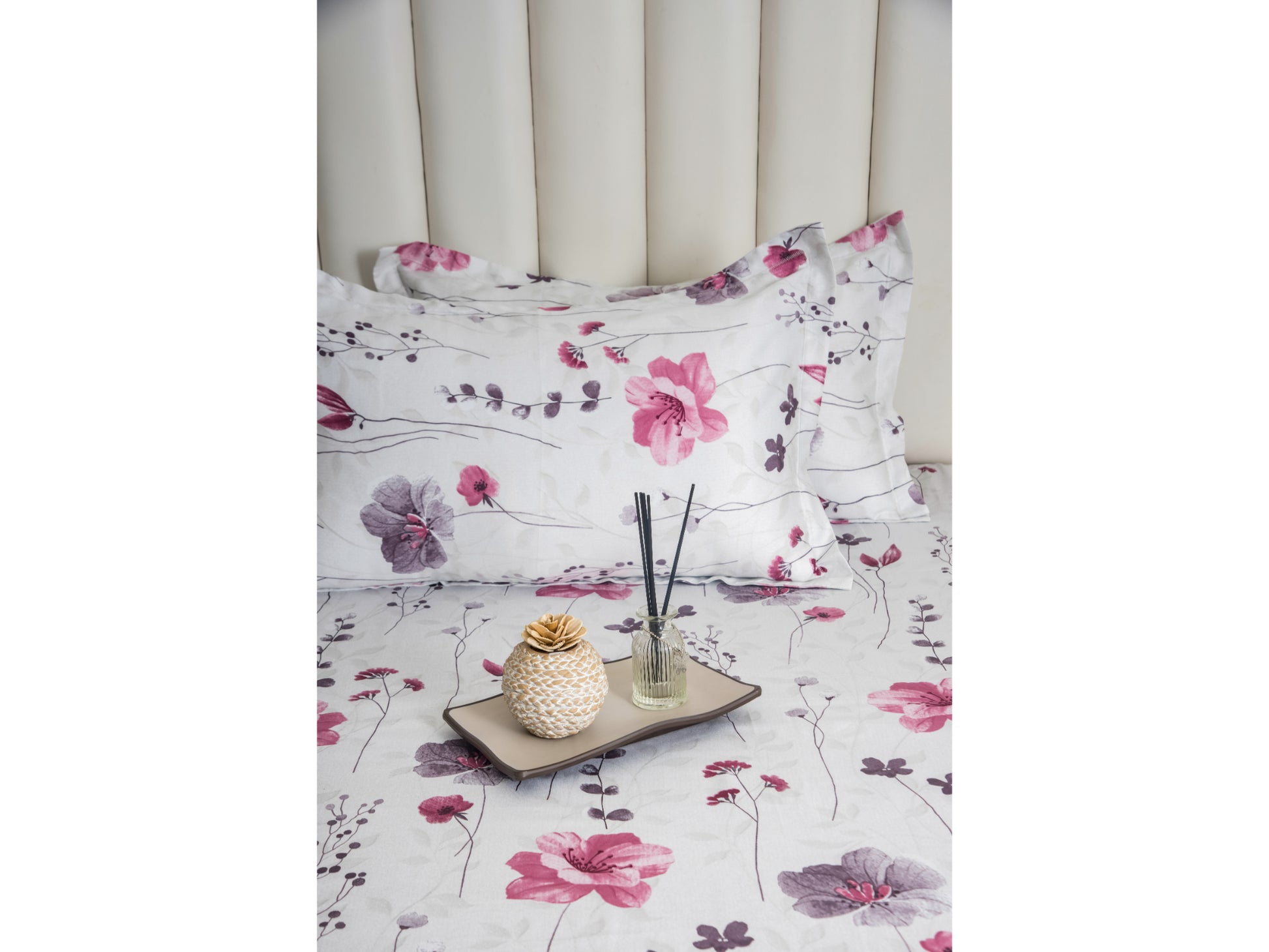 GUARANTEED PRINTED BEDSHEET 100% COTTON (3PCS,WHITE) - Bedding Bliss