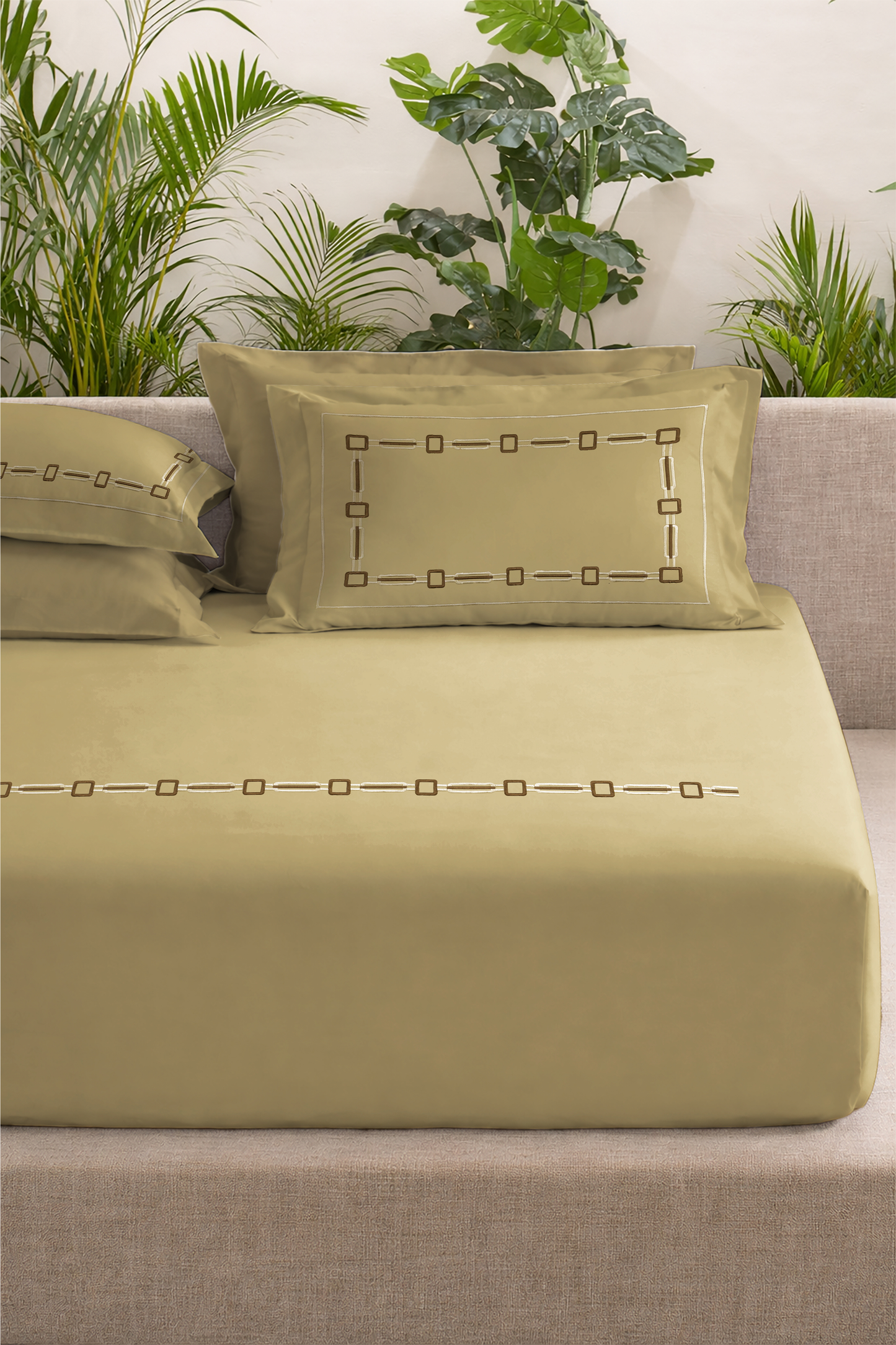 EMBROIDERY BEDSHEET (3pcs)