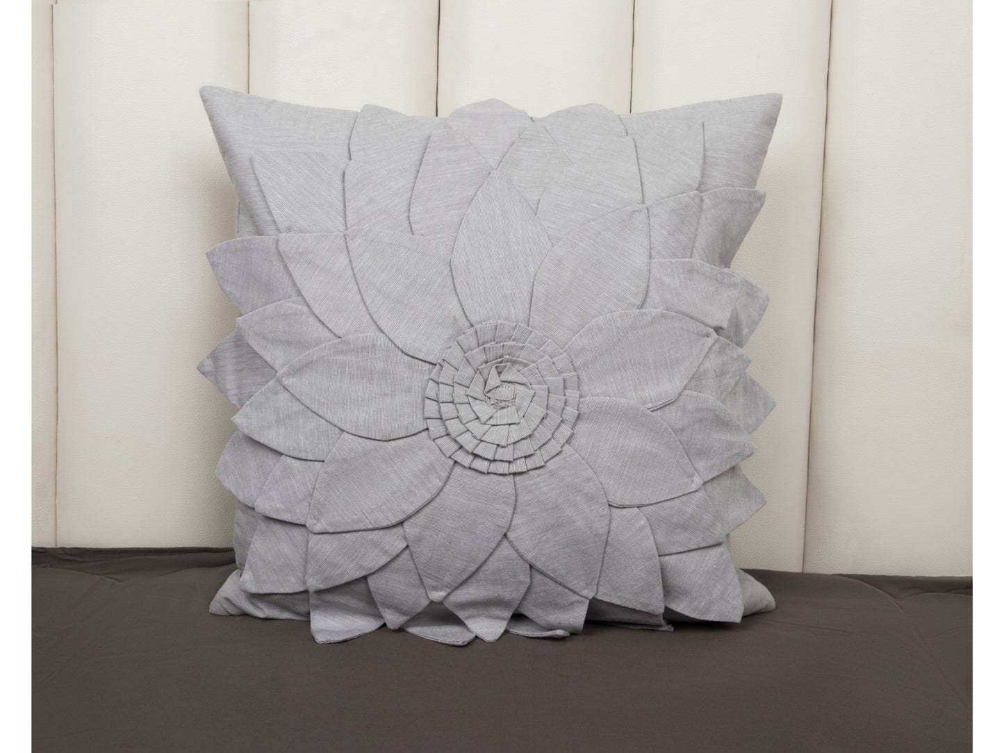 FLOWER LINEN CUSION COVER (1 PCS)
