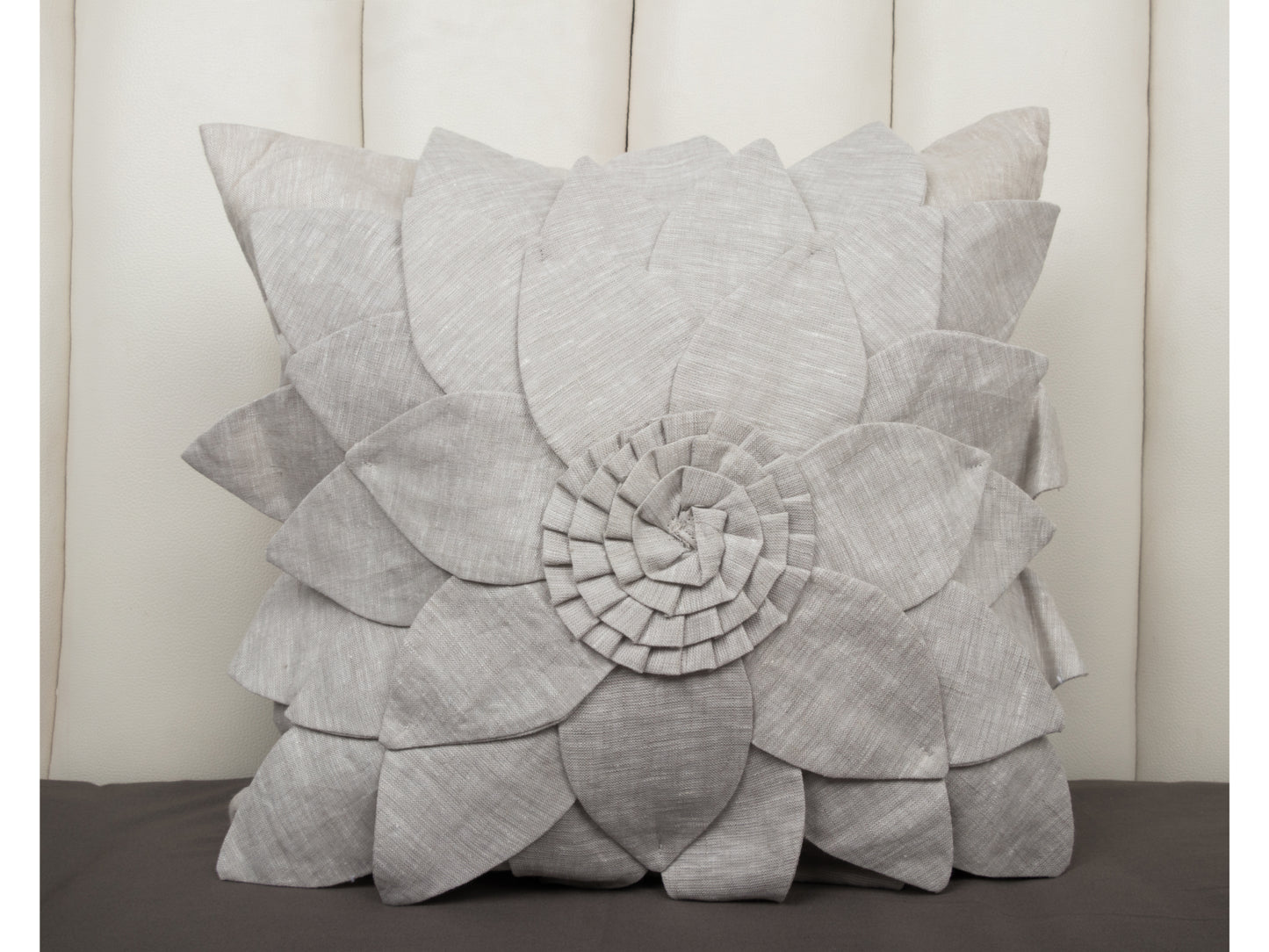 FLOWER LINEN CUSION COVER (1 PCS)