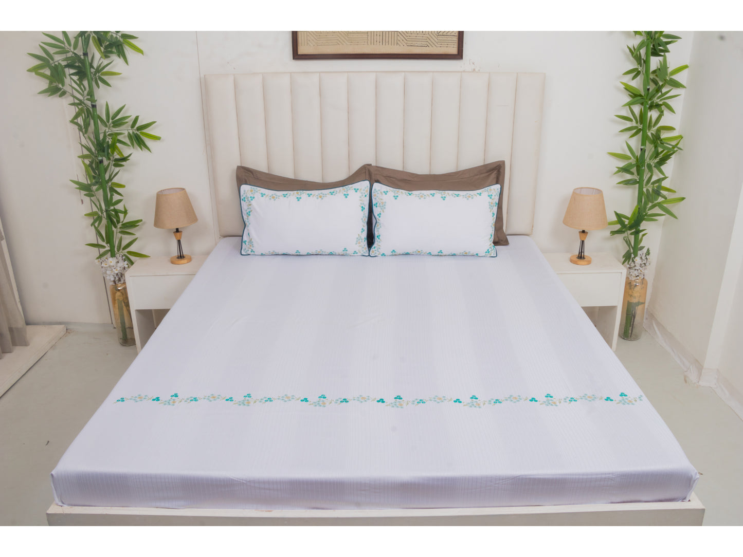 EMBROIDERY BEDSHEET 100% COTTON (3PCS, WHITE)