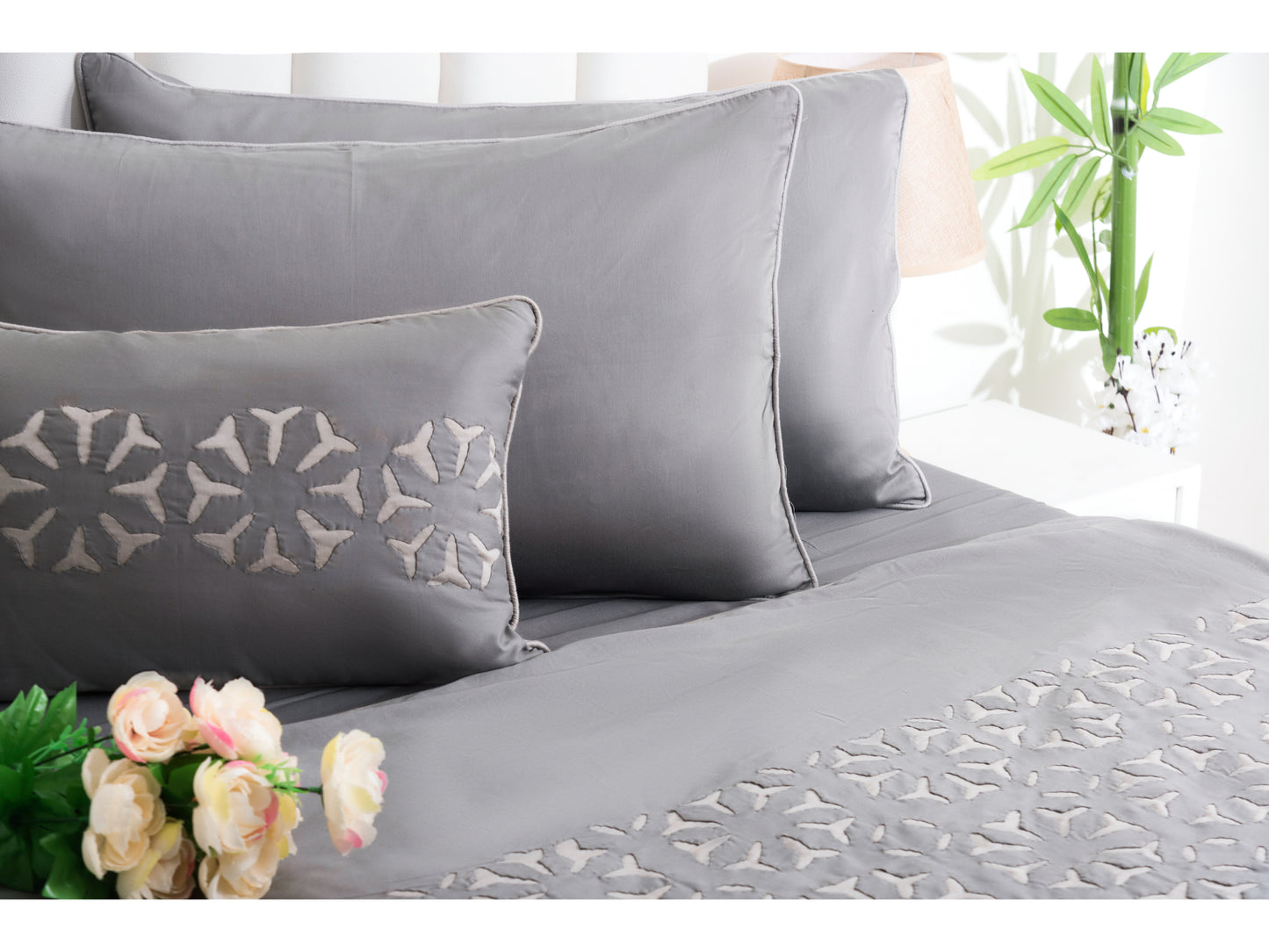 APLIC HAND WORK  BEDDING SET 100% COTTON (9 PCS)