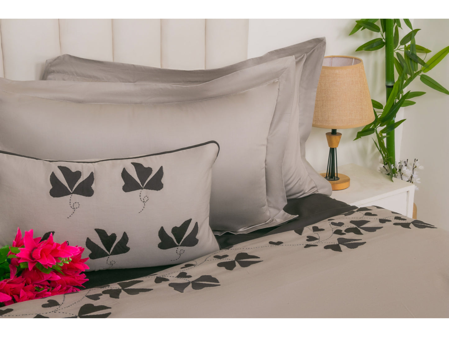 APLIC WORK BEDDING SET (9 PCS)