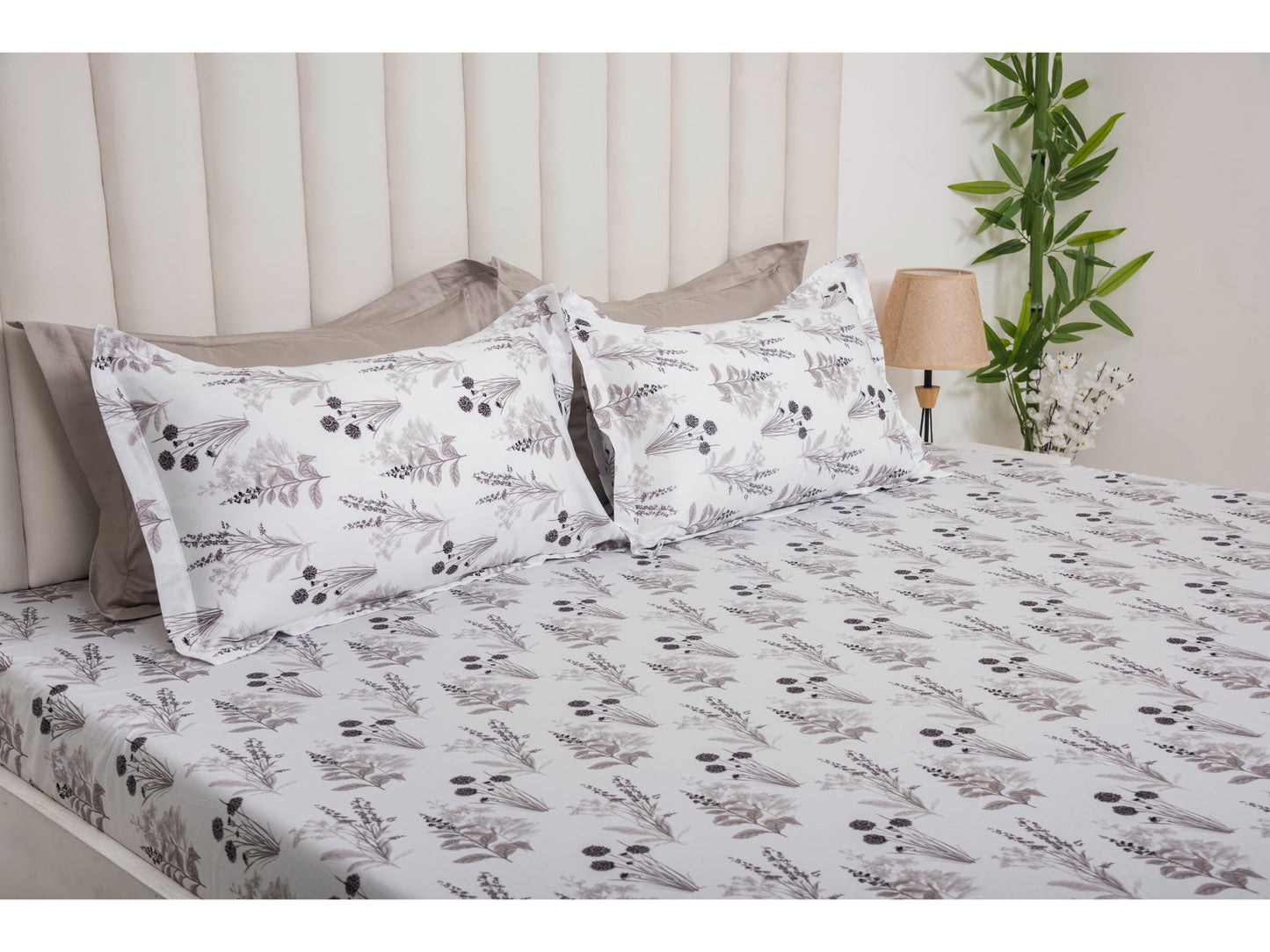 GUARANTEED  PRINTED BEDSHEET 100% COTTON (3PCS,WHITE)