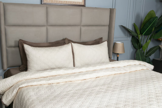 IVORY PETAL QUILT SET (3PCS)