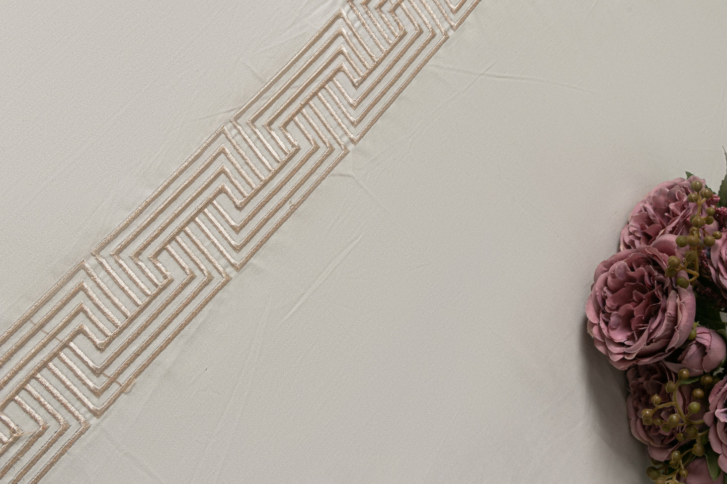 EMBROIDERY BEDSHEET 100% COTTON (3PCS)